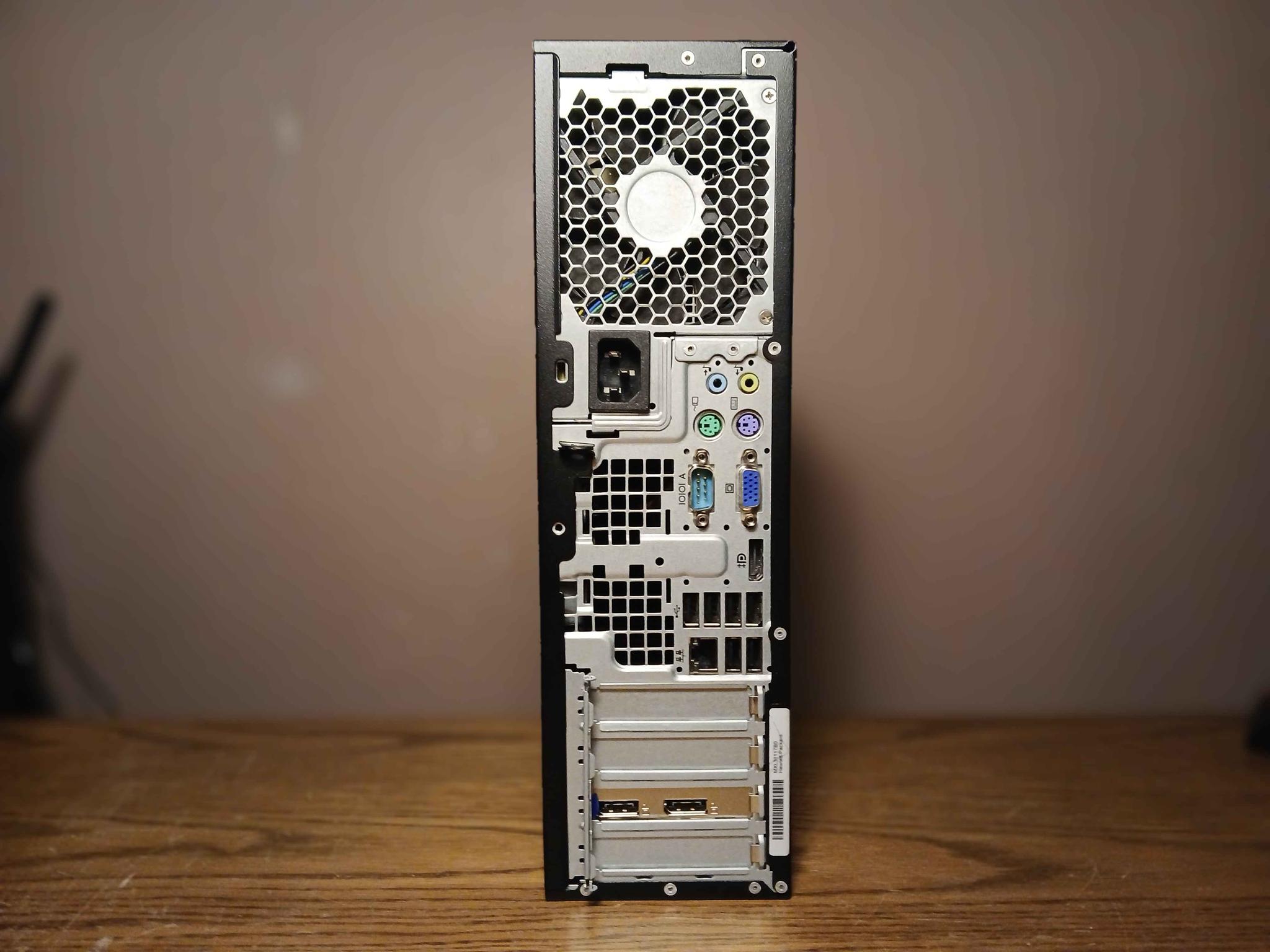 Xeon e3-1240 | FirePro W2100 | 8gb 1600MHz | 240gb ssd