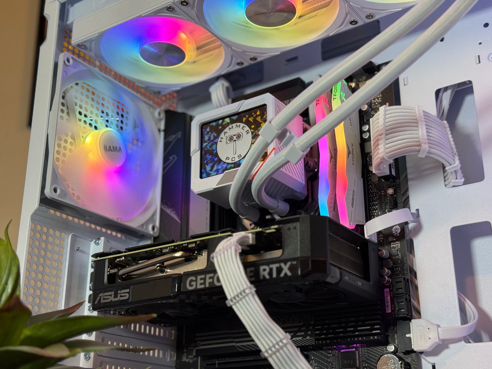 🪵RTX 4070 Super, Ryzen 5 9600X, 32gb DDR5, 2TB NVMe🪵| Gaming/Streaming PC | Customizable Screen!