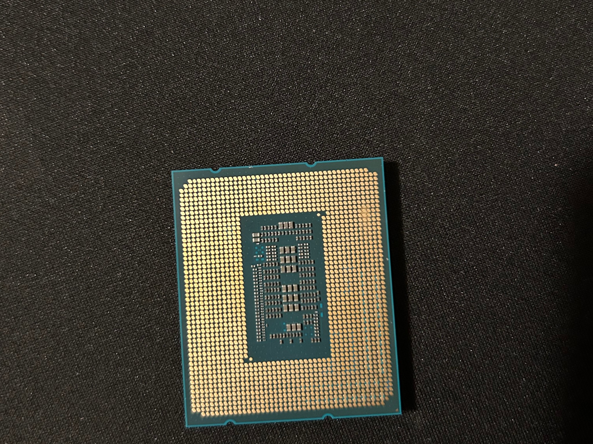 Intel Core i5-12600KF