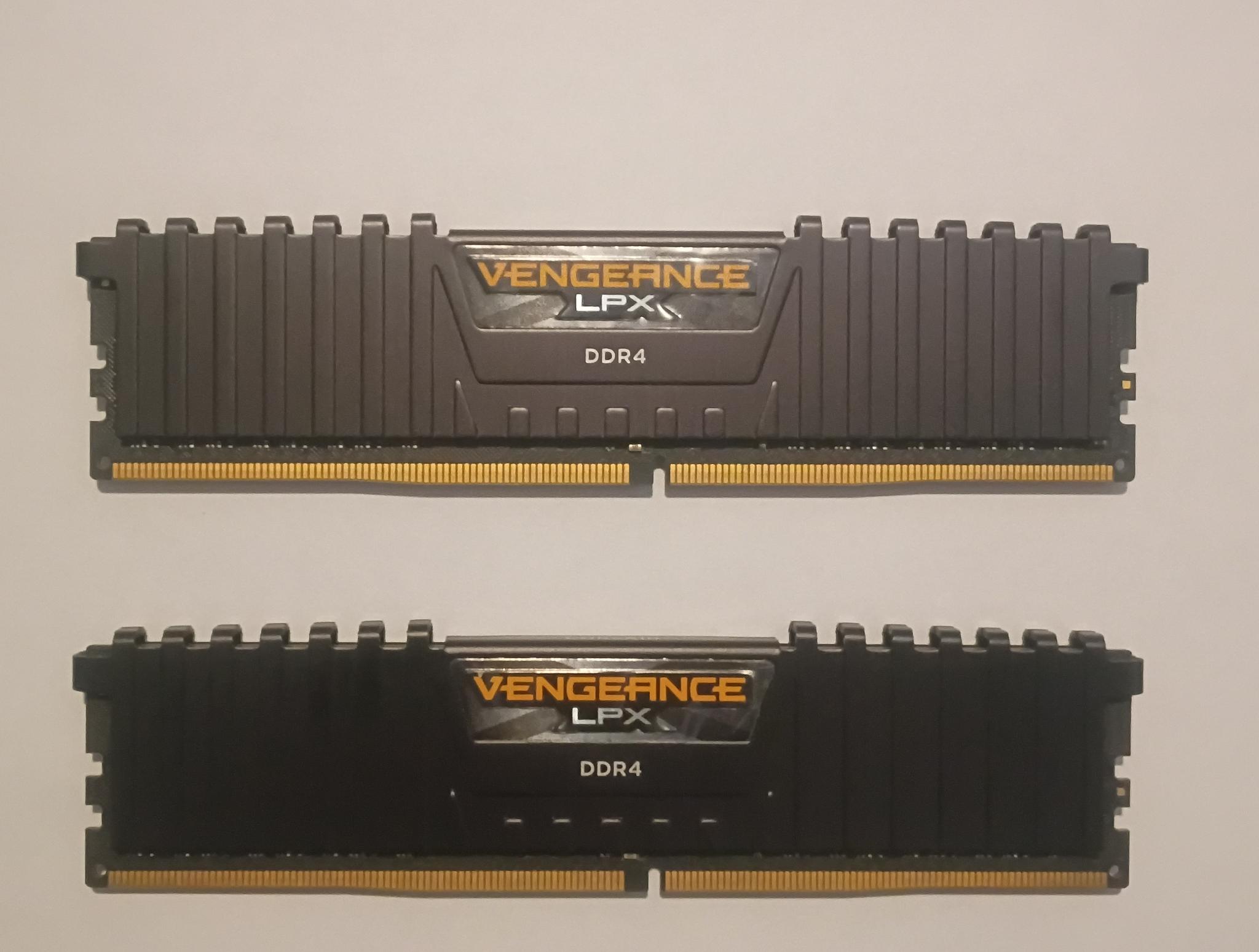 Corsair Vengeance LPX 16GB (2x8GB) DDR4 2666MHz 288-Pin DIMM CMK16GX4M2A2666C16