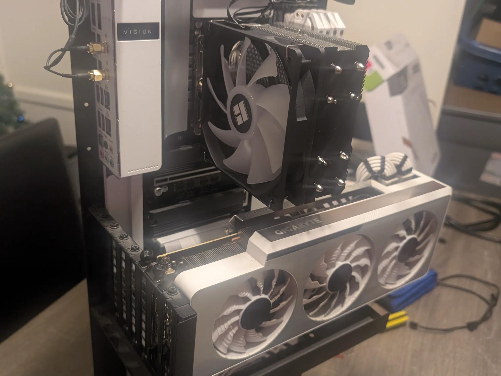 PERFECT CONDITION* AMD Ryzen 9 5950x W/CPU Cooler