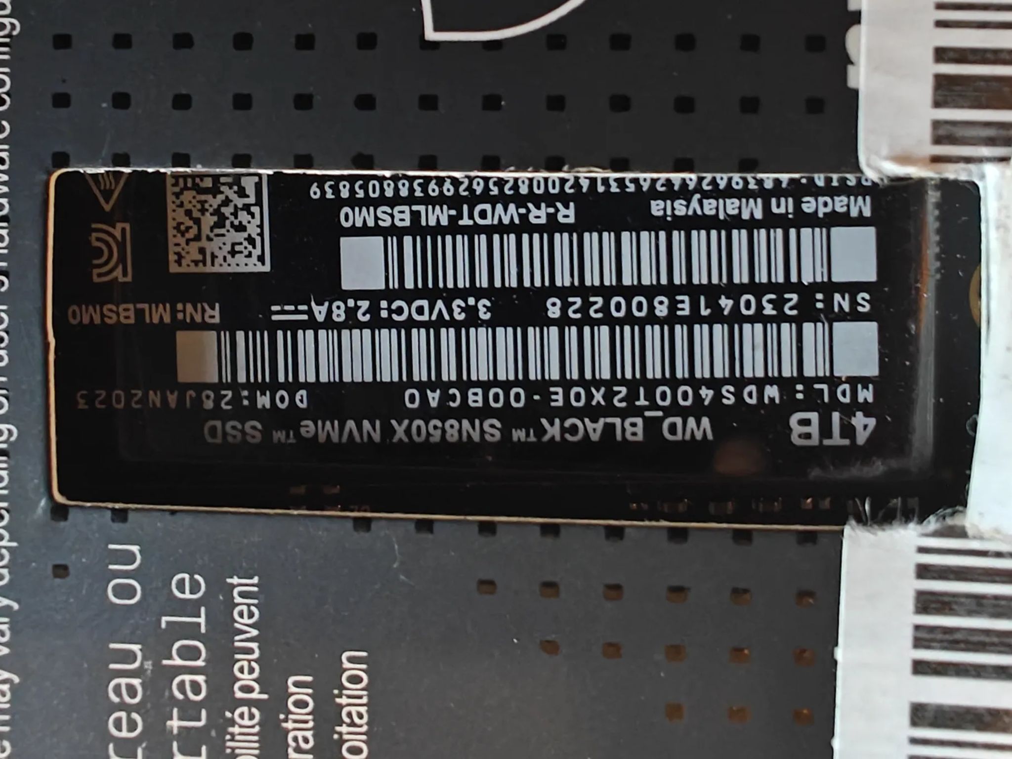 WD_BLACK 4TB SN850X NVMe Internal Gaming SSD Solid State Drive - Gen4 PCIe, M.2 2280, Up to 7,300 MB