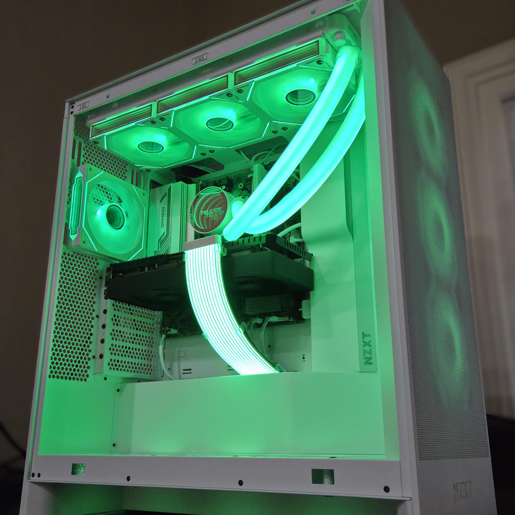 Glacier! 🧊|RTX 3070|Ryzen 7 8700F|DDR5|1TB Gen4 NVMe