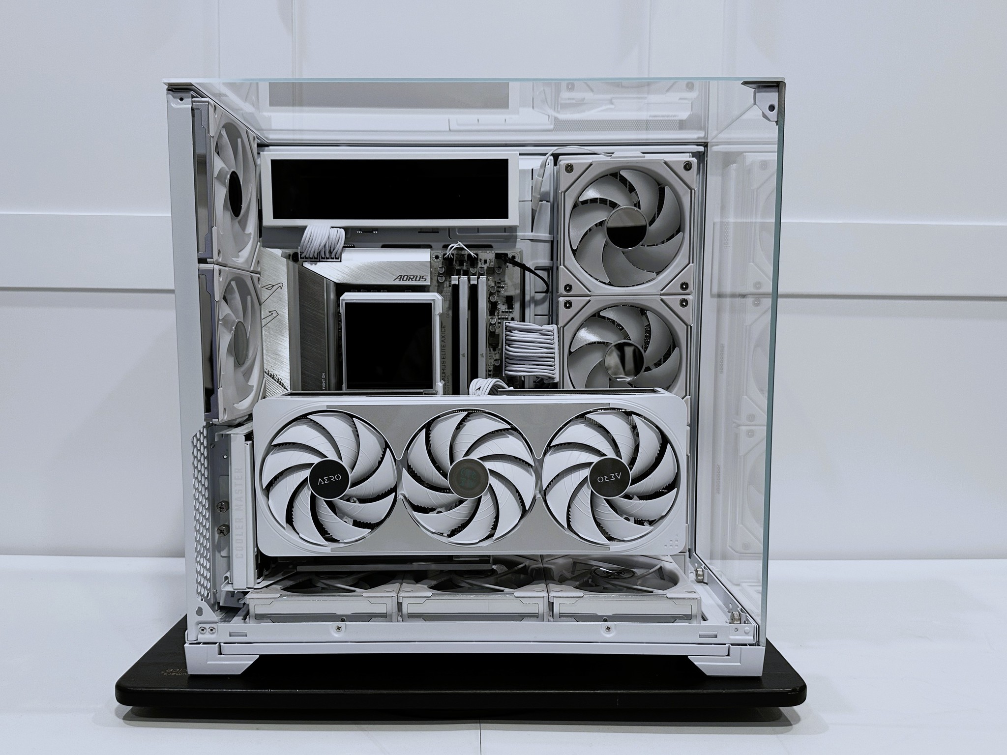 ❄️New NVIDIA GeForce RTX 5070 Ti AERO Overclocked w/ AMD Ryzen 9800X3D/ 32GB RAM/ 2TB NVME❄️