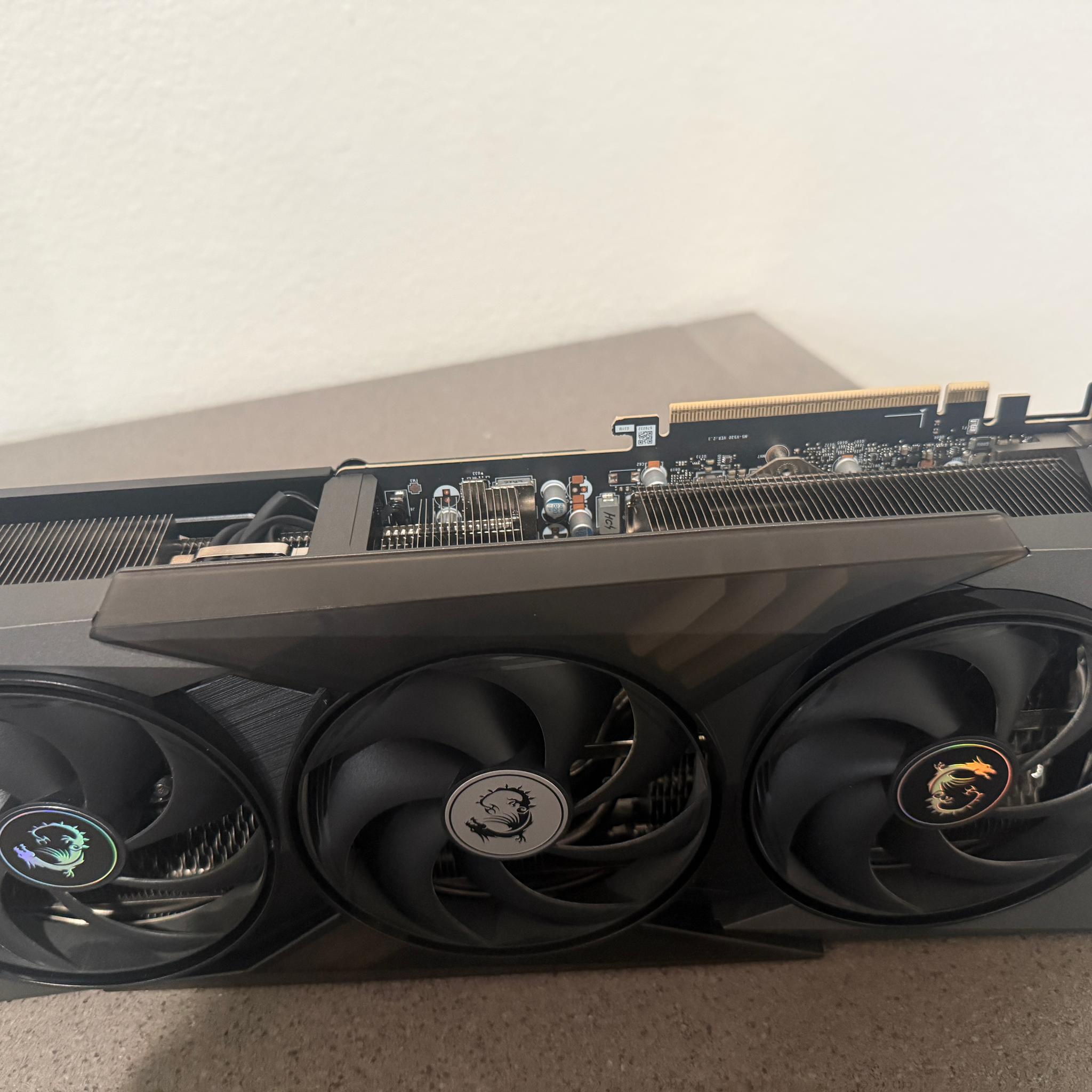 MSI GeForce RTX 5090 32G GAMING TRIO OC