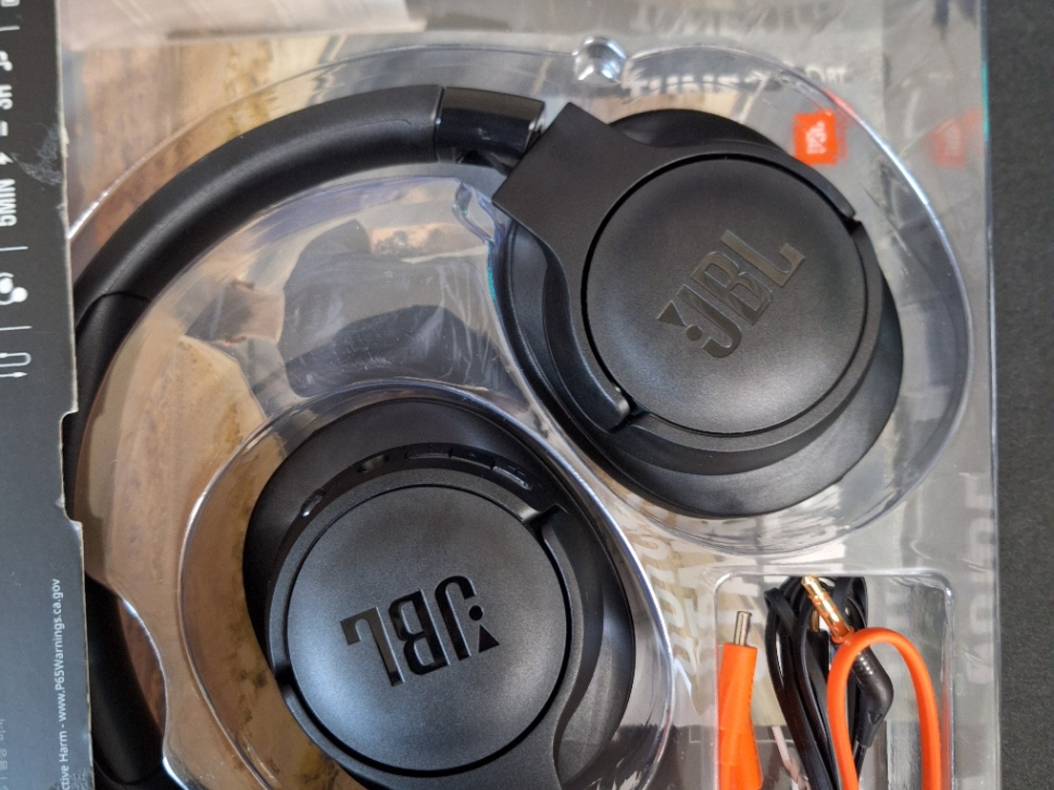 JBL TUNE 710BT