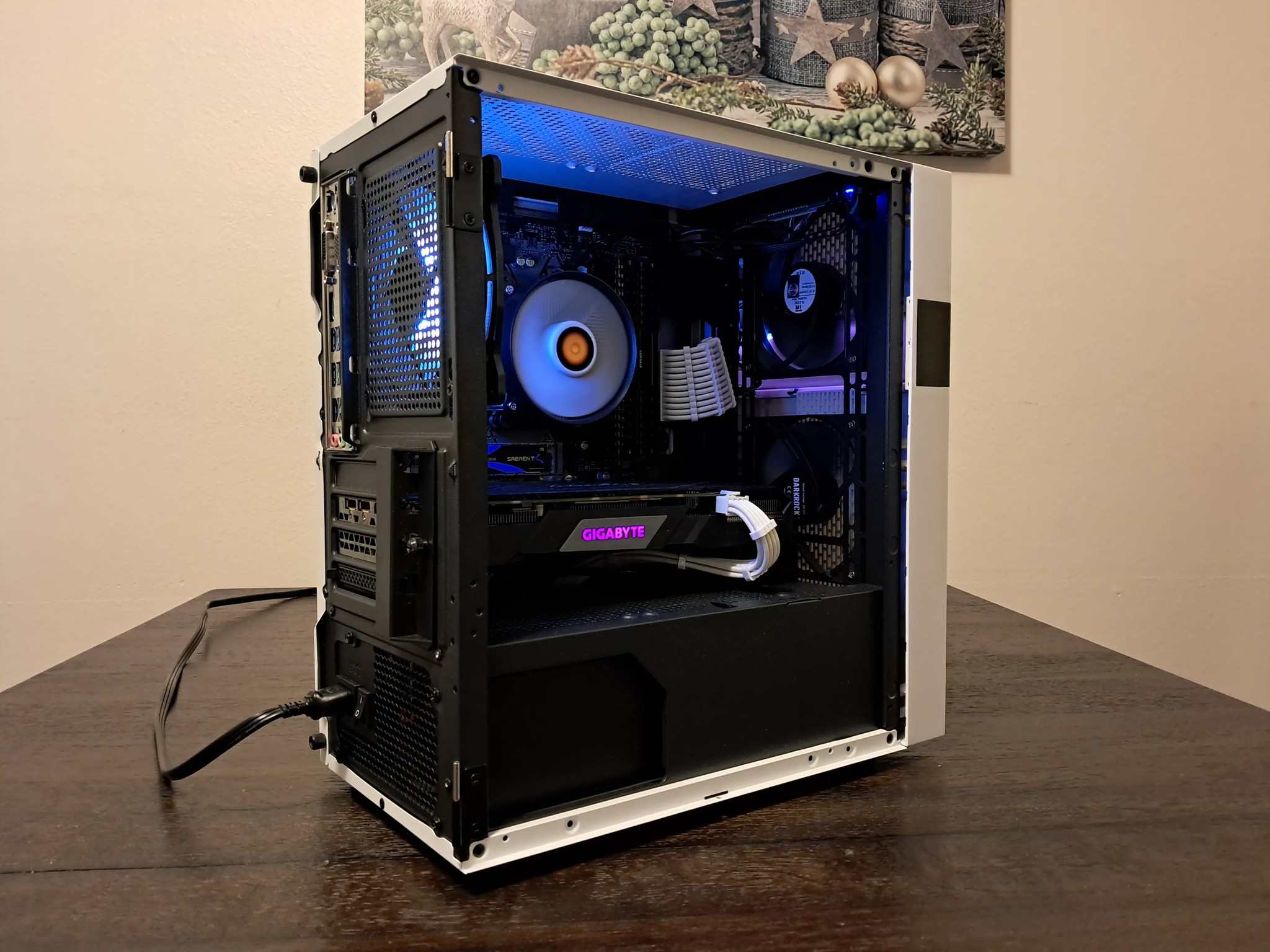 🔵⬜ Aesthetic Gaming PC ⬜🔵 Ryzen 5 3400G 3.7-4.2 GHz | Nvidia GTX 1660 Super | 1TB SSD