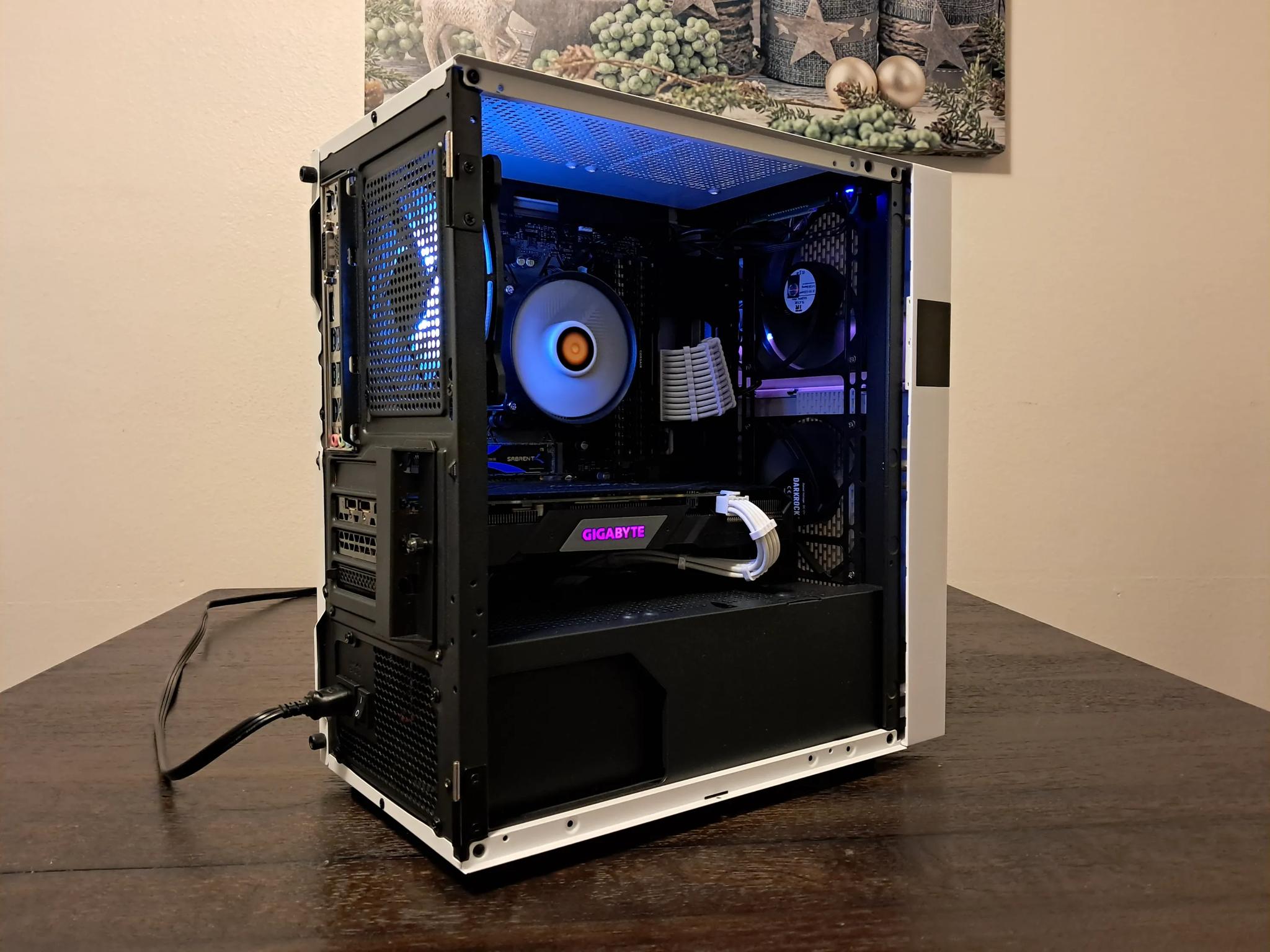 🔵⬜ Aesthetic Gaming PC ⬜🔵 Ryzen 5 3400G 3.7-4.2 GHz | Nvidia GTX 1660 Super | 1TB SSD
