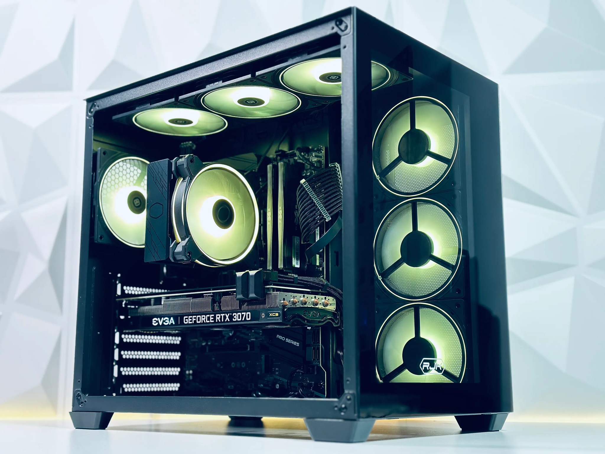 🖤Darkstar🖤Gaming PC▪️Nvidia RTX 3070 8GB▪️AMD Ryzen 5 5600 6 core▪️32GB DDR4 ▪️ 1TB SSD NVME