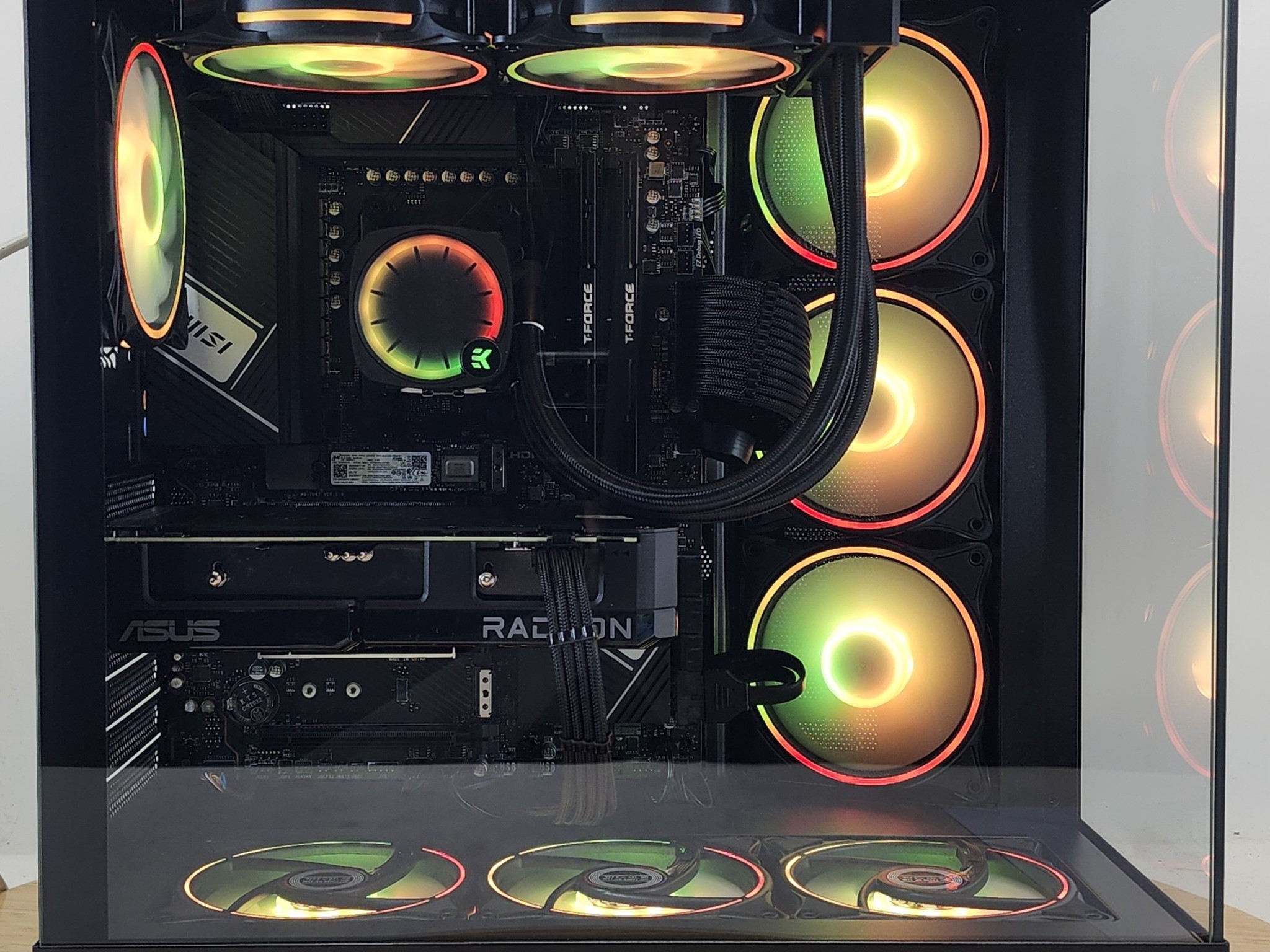 Gaming PC Ryzen 7 7700 16GB RAM 1TB SSD RX 7600 XT 16GB Windows 11 Computer