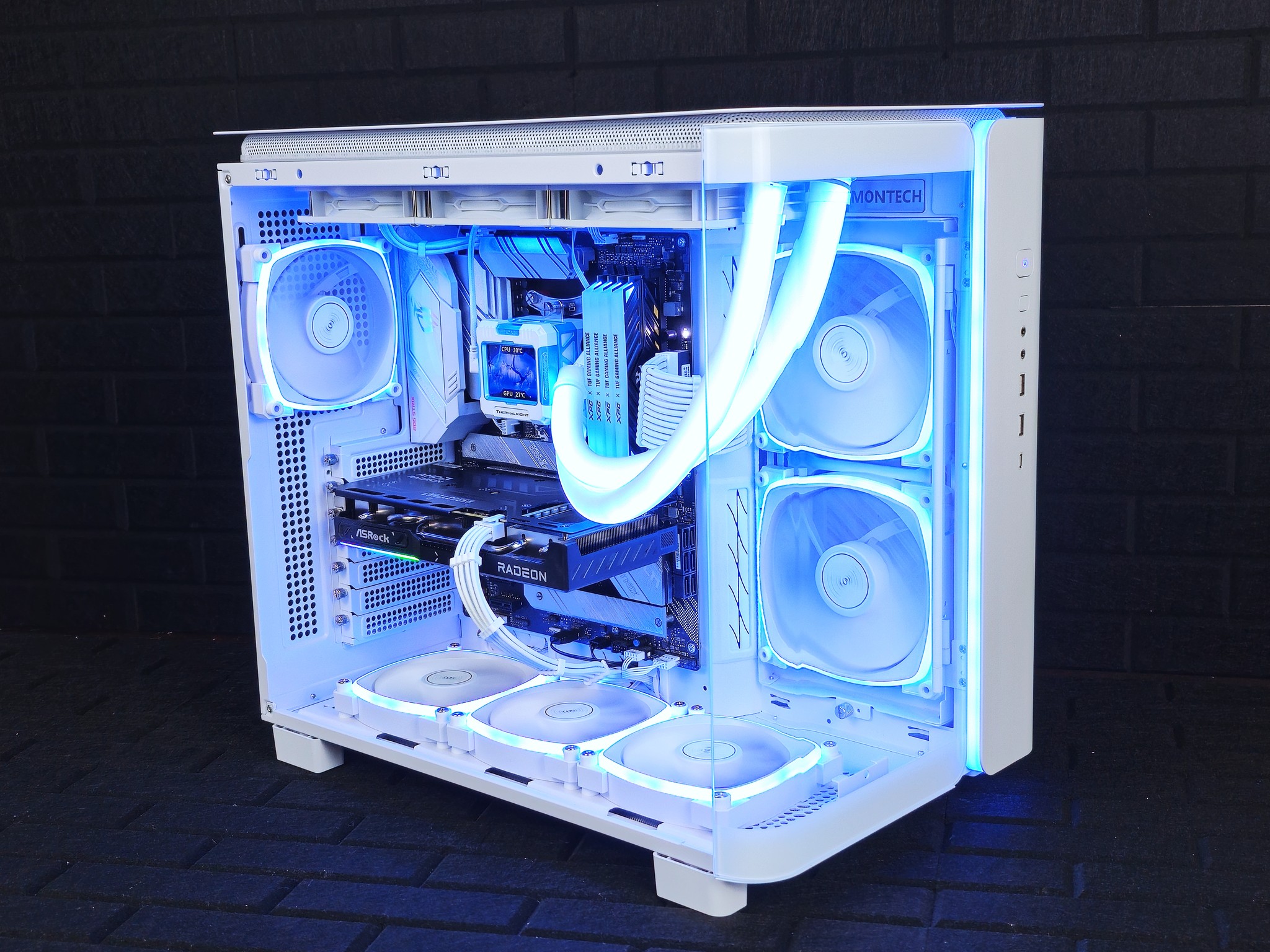 ☃️ AMD 9060XT 16GB • Ryzen 9 • 32GB RAM • 2TB Storage • Plug n' Play Gaming PC