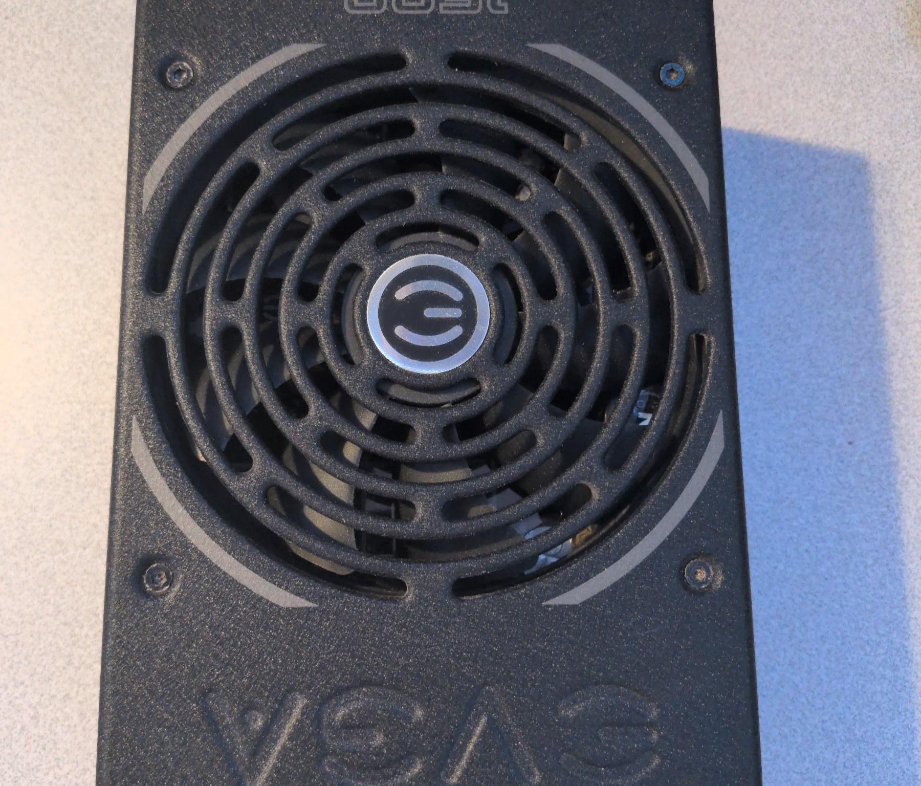 EVGA SuperNOVA 1600 P2 - Image 1