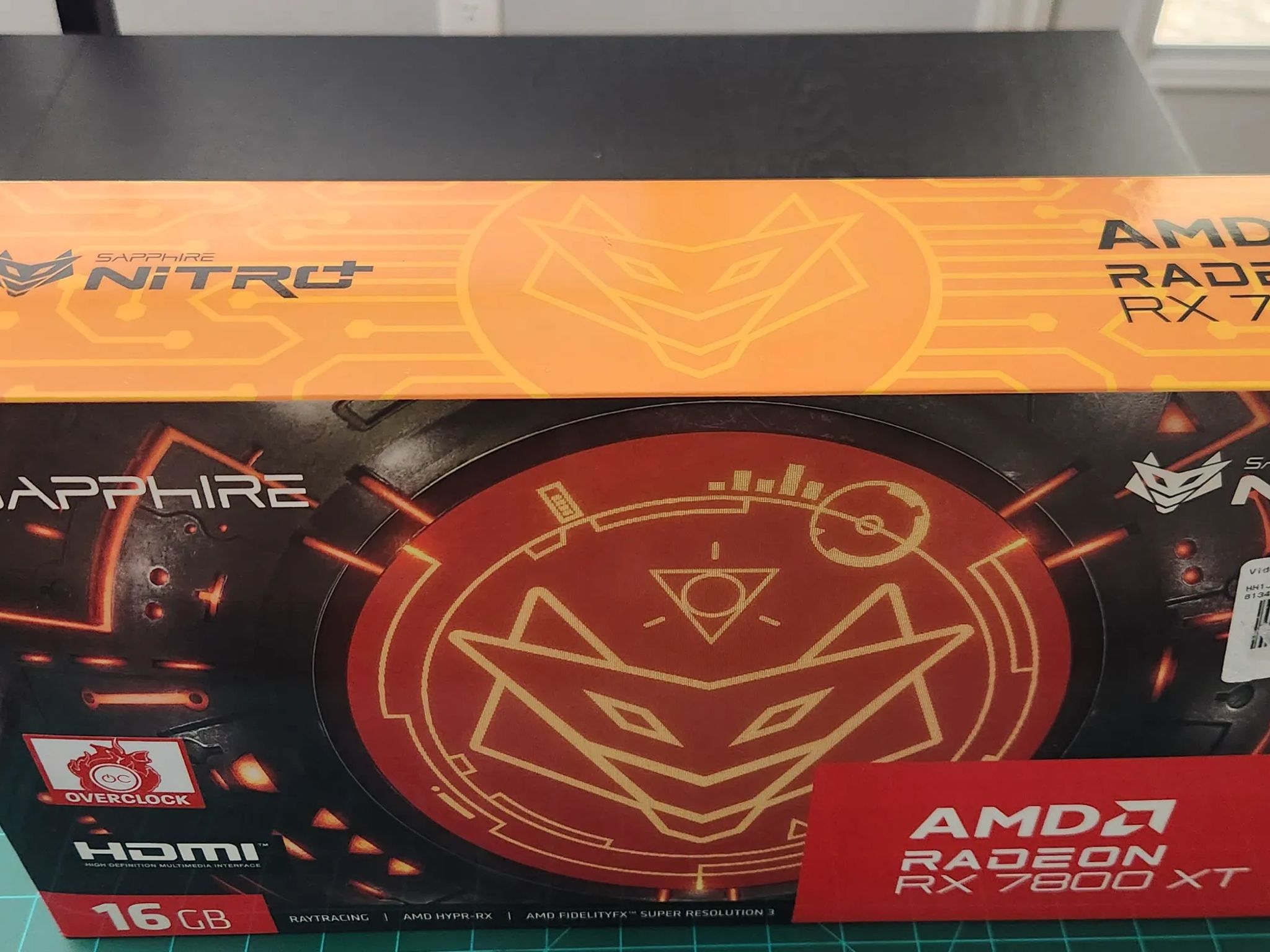 SAPPHIRE NITRO+ Radeon RX 7800 XT 16GB GDDR6 PCI Express 4.0 x16 ATX Graphics Card 11330-01-20G