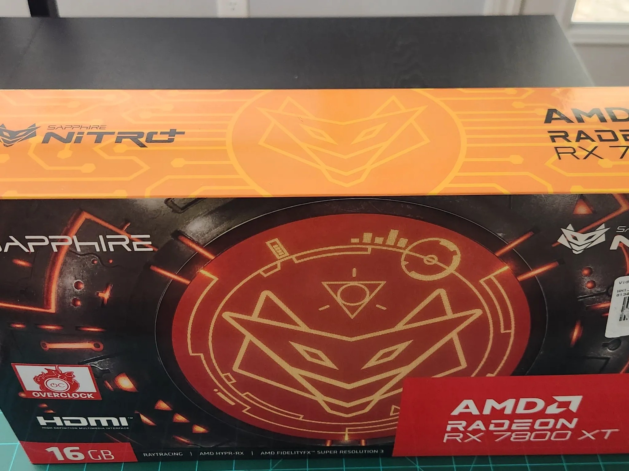 SAPPHIRE NITRO+ Radeon RX 7800 XT 16GB GDDR6 PCI Express 4.0 x16 ATX Graphics Card 11330-01-20G
