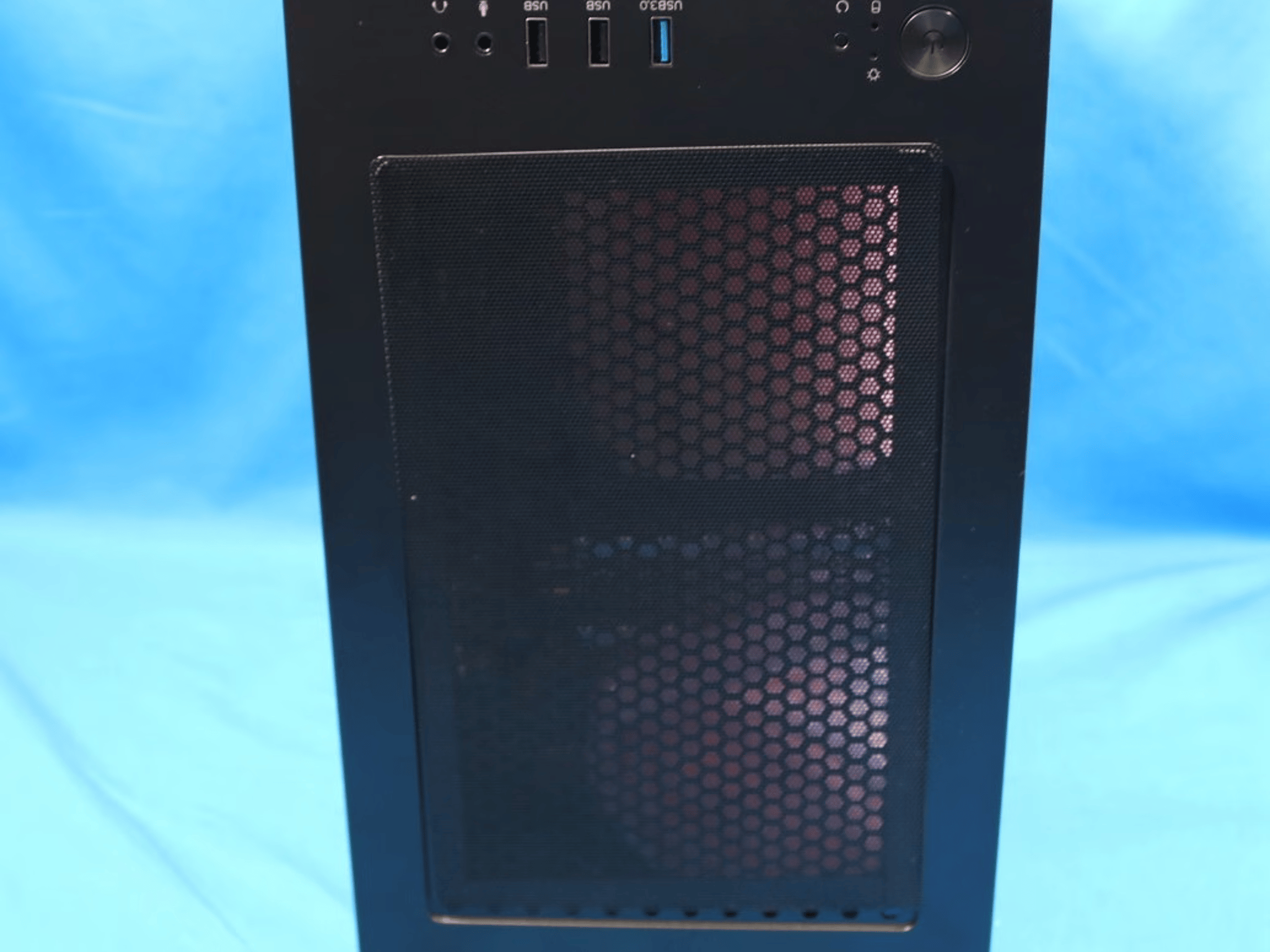 "Lazarus 5600 Beta" Ryzen 5 5600G 3.9GHz 6C 16GB DDR4 3200MHz Radeon RX 6600 XT 500GB M.2 2TB HDD