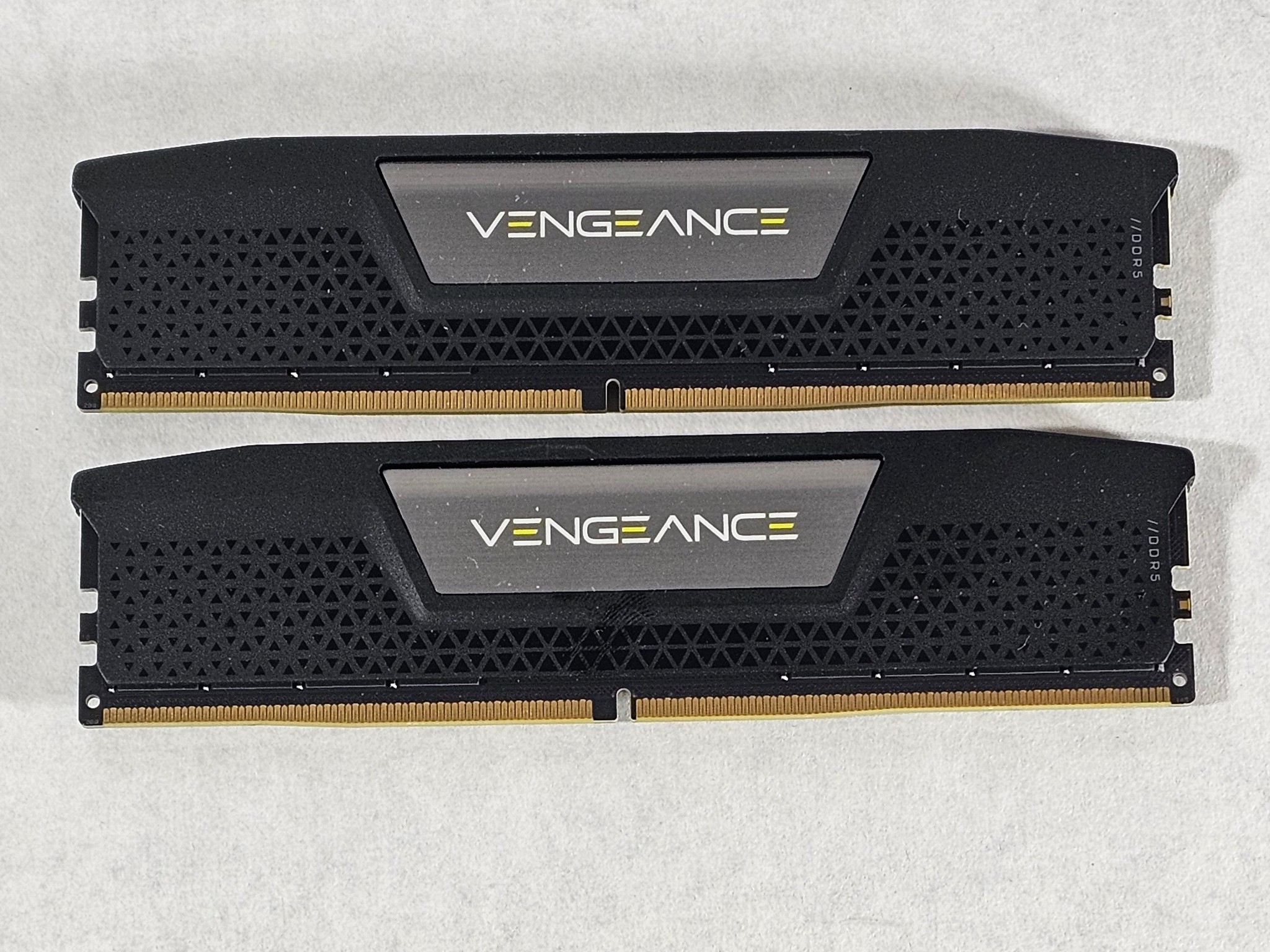 64GB DDR5 (2x32GB) 6400MT/s Corsair Vengeance