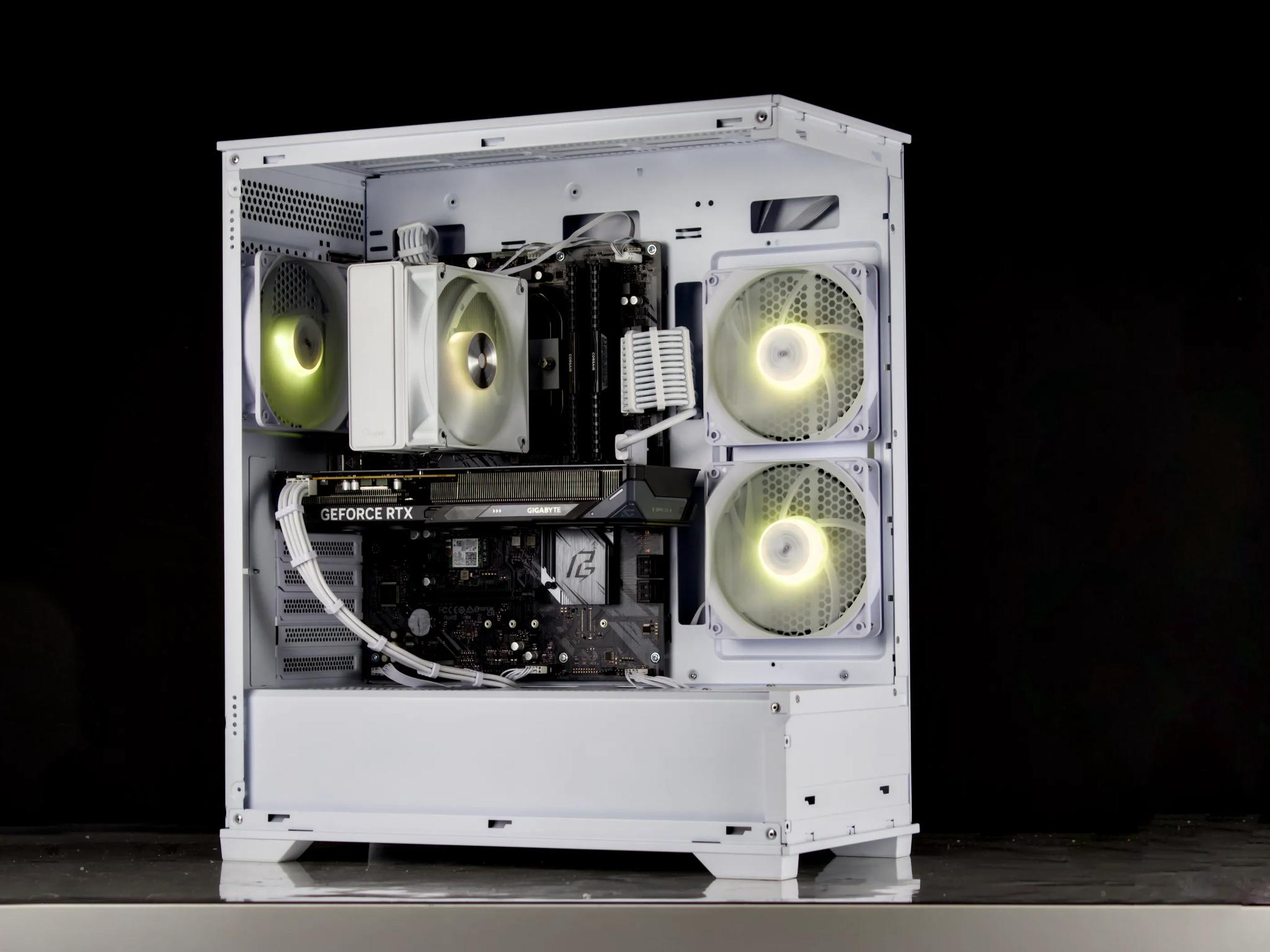 Clean White Gaming PC – RTX 5060, Ryzen 5 5600X, 32GB, 1TB SSD - RGB, WiFi, BlueTooth