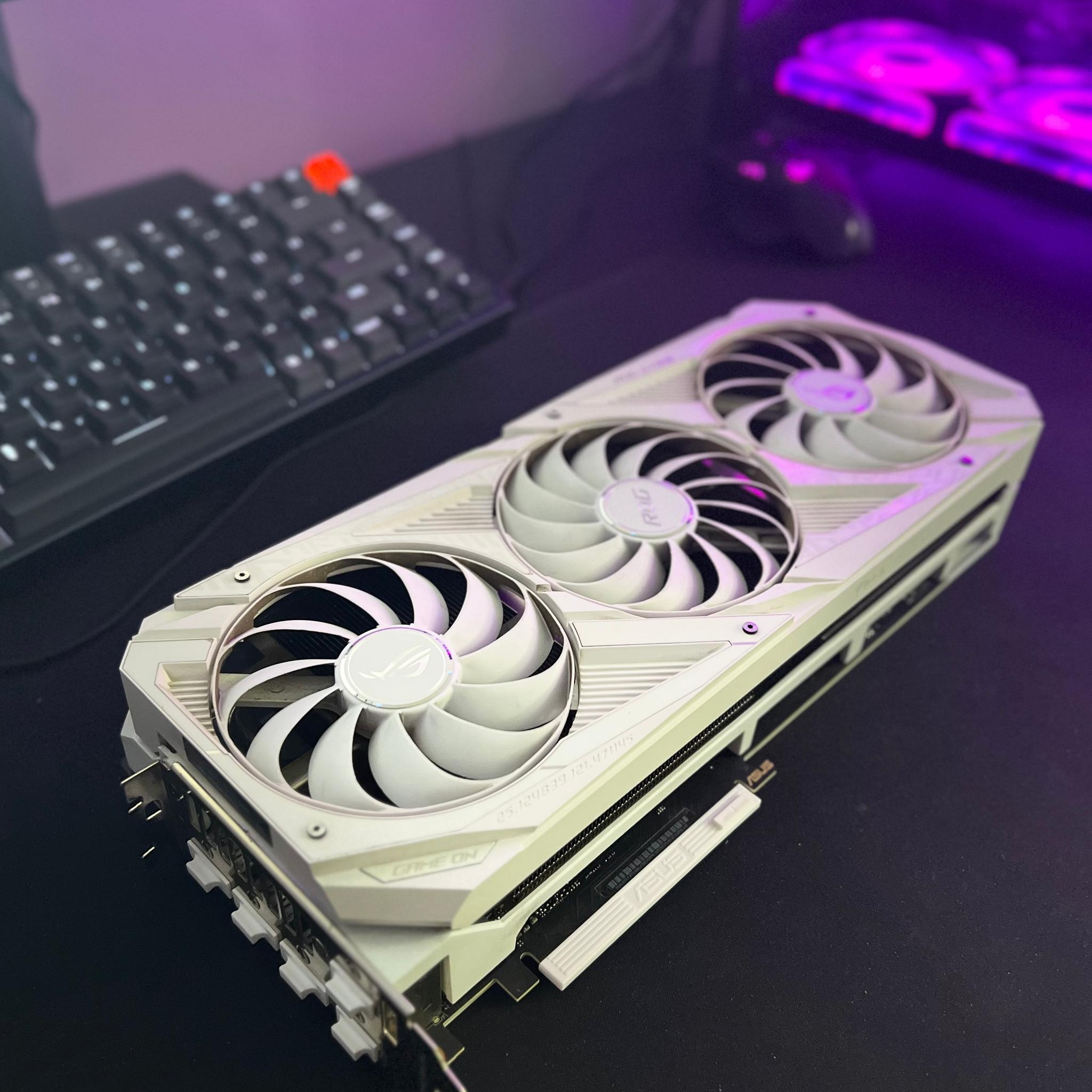 ASUS ROG Strix GeForce RTX 3090 OC White Edition 24GB GDDR6X