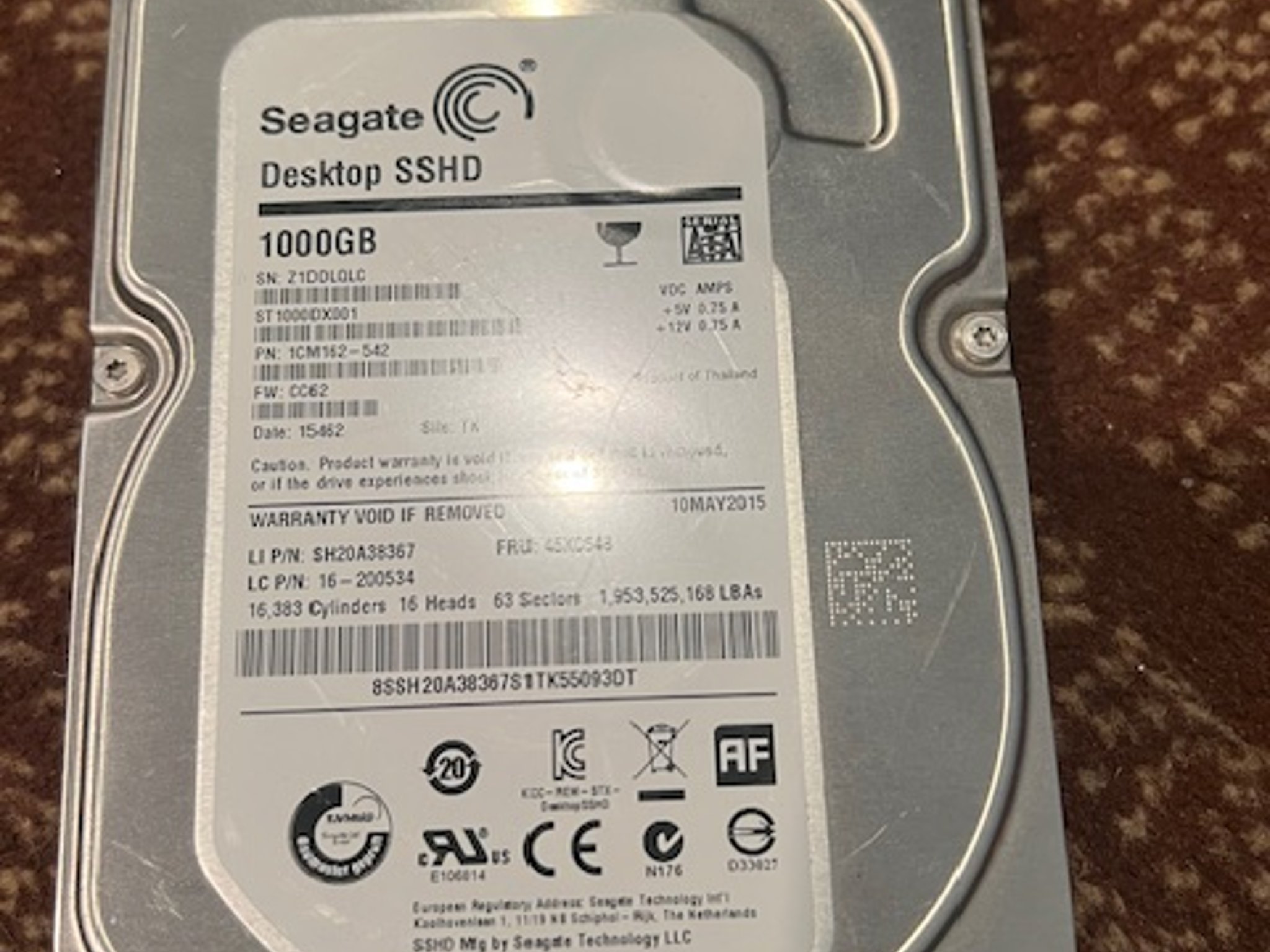 Seagate Desktop SSHD Internal Hard Drive 1 TB SATA 3.5 Inch.