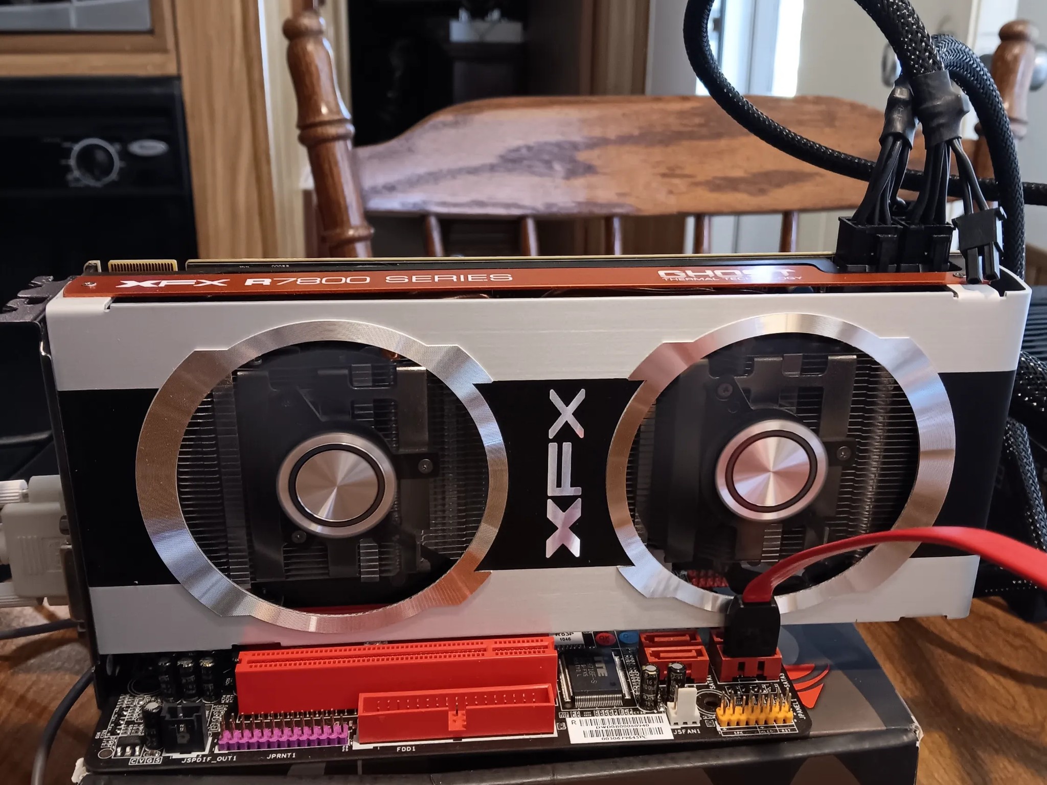 RARE XFX R7870 Black Edition DD Ghost GHz Edition 2GB GPU W/Original box