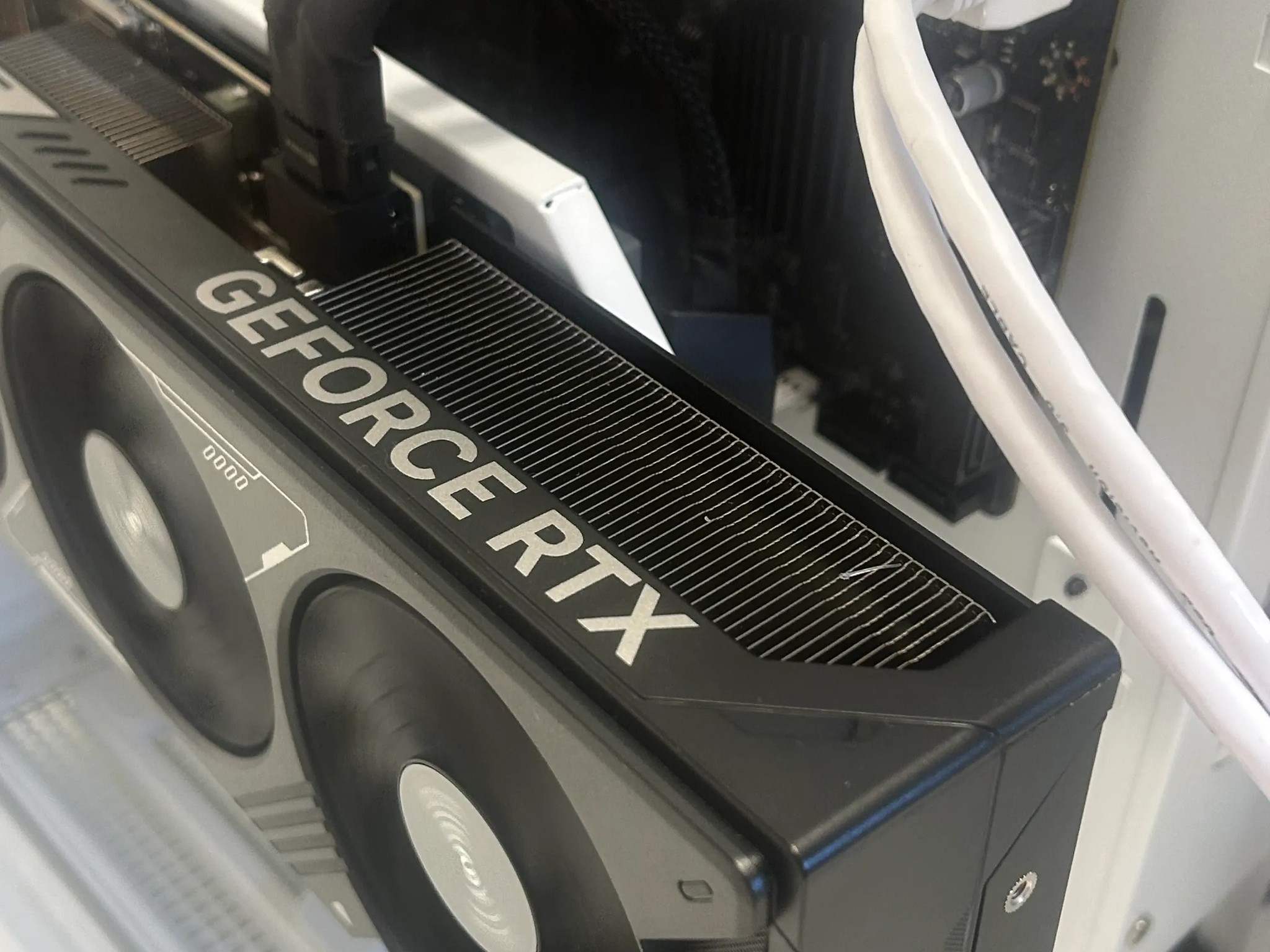 🥶🧊//Castle Peak// - Minimalist Gaming PC🥶🧊 RTX 5070, Intel Core i5 13600KF, 32GB Ram + 2TB SSD