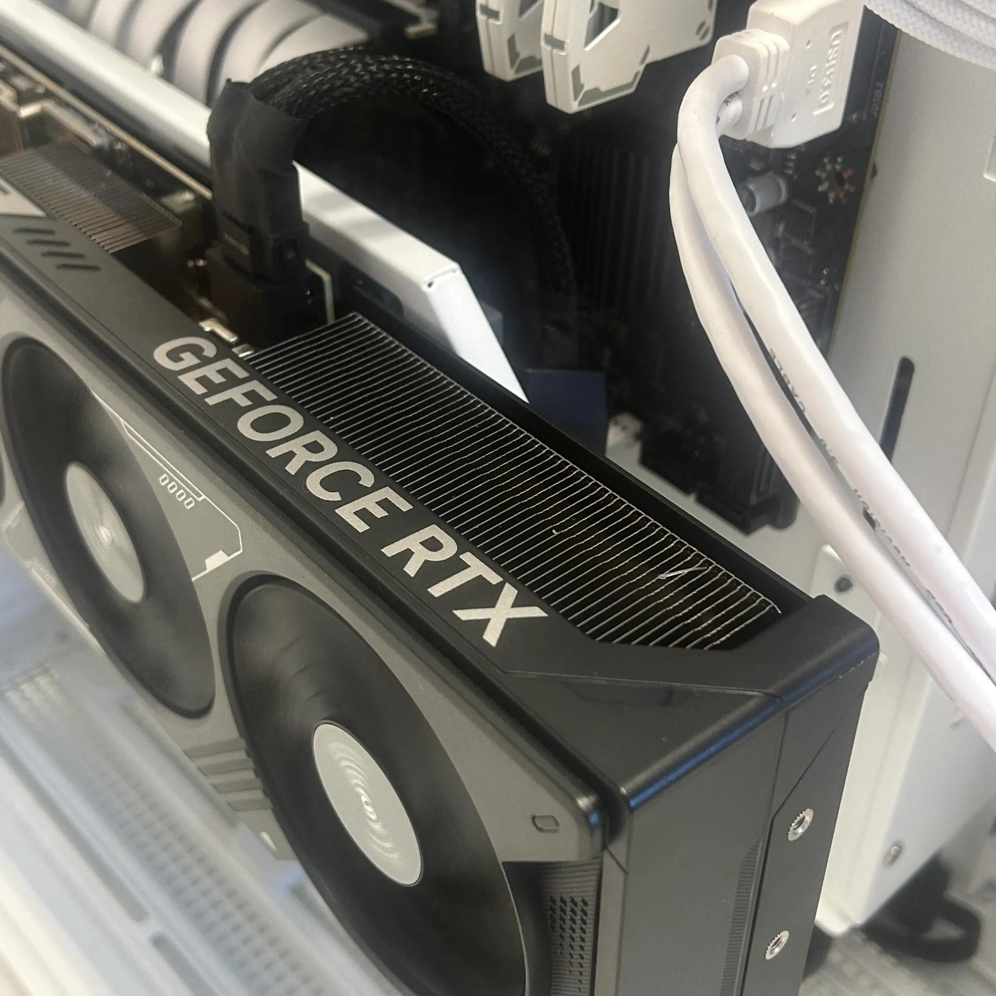 🥶🧊//Castle Peak// - Minimalist Gaming PC🥶🧊 RTX 5070, Intel Core i5 13600KF, 32GB Ram + 2TB SSD