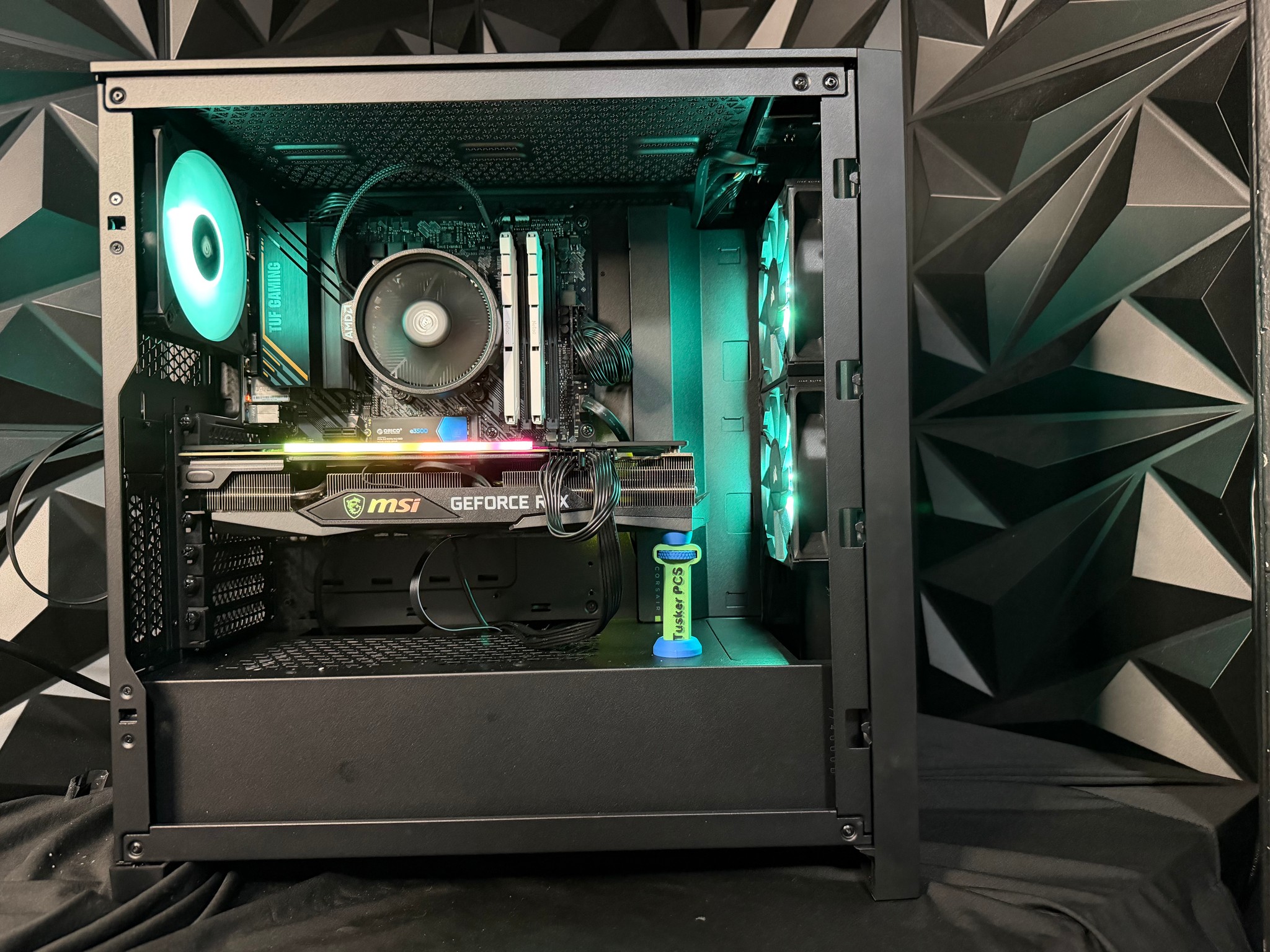 ⚡🖤 The Dark & Stormy 🌩️💨 Ryzen 5 5500| RTX 3070| 32 GB DDR4| 1 TB NVMe
