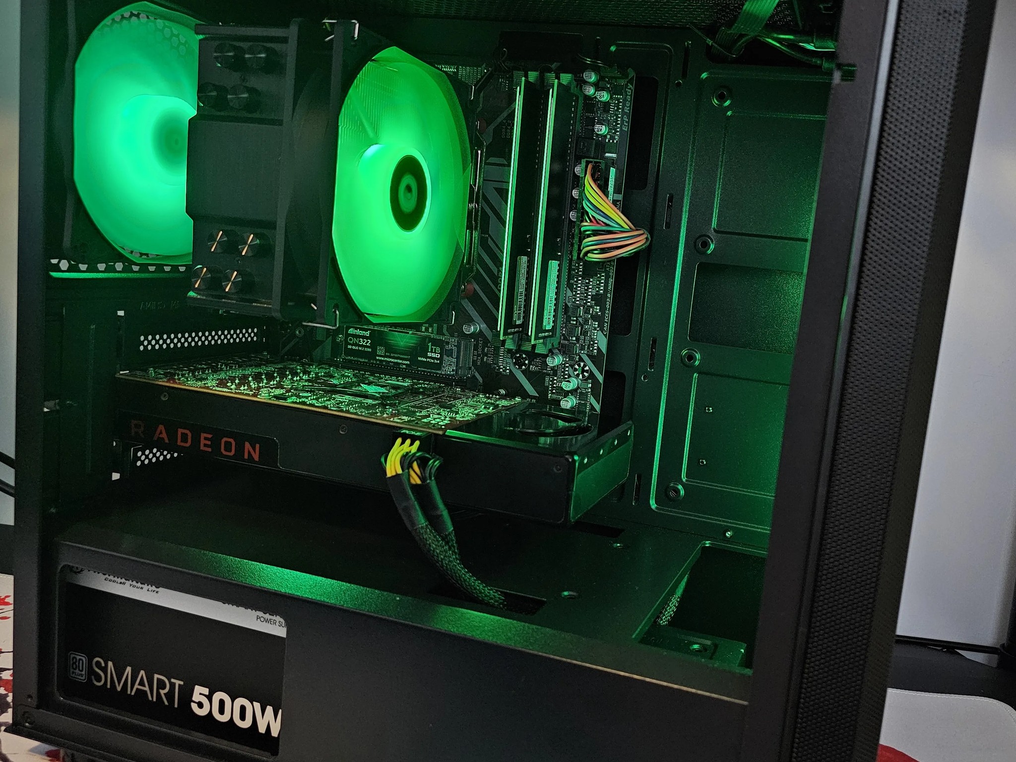Budget baller Gaming Rig Ryzen 5 3600 / 16GB DDR4 / 1TB SSD / RX570X 8GB