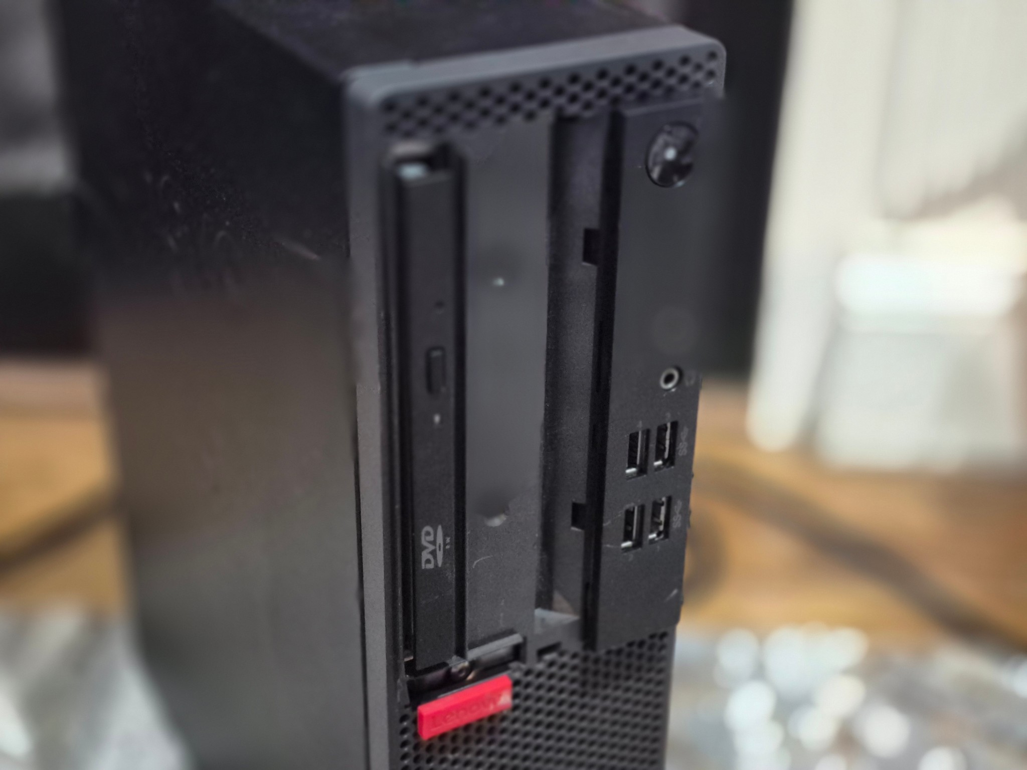 Scratch and Dent | Ryzen 5 2400G, 16GB RAM, 256GB SSD + 500GB HDD, Win11