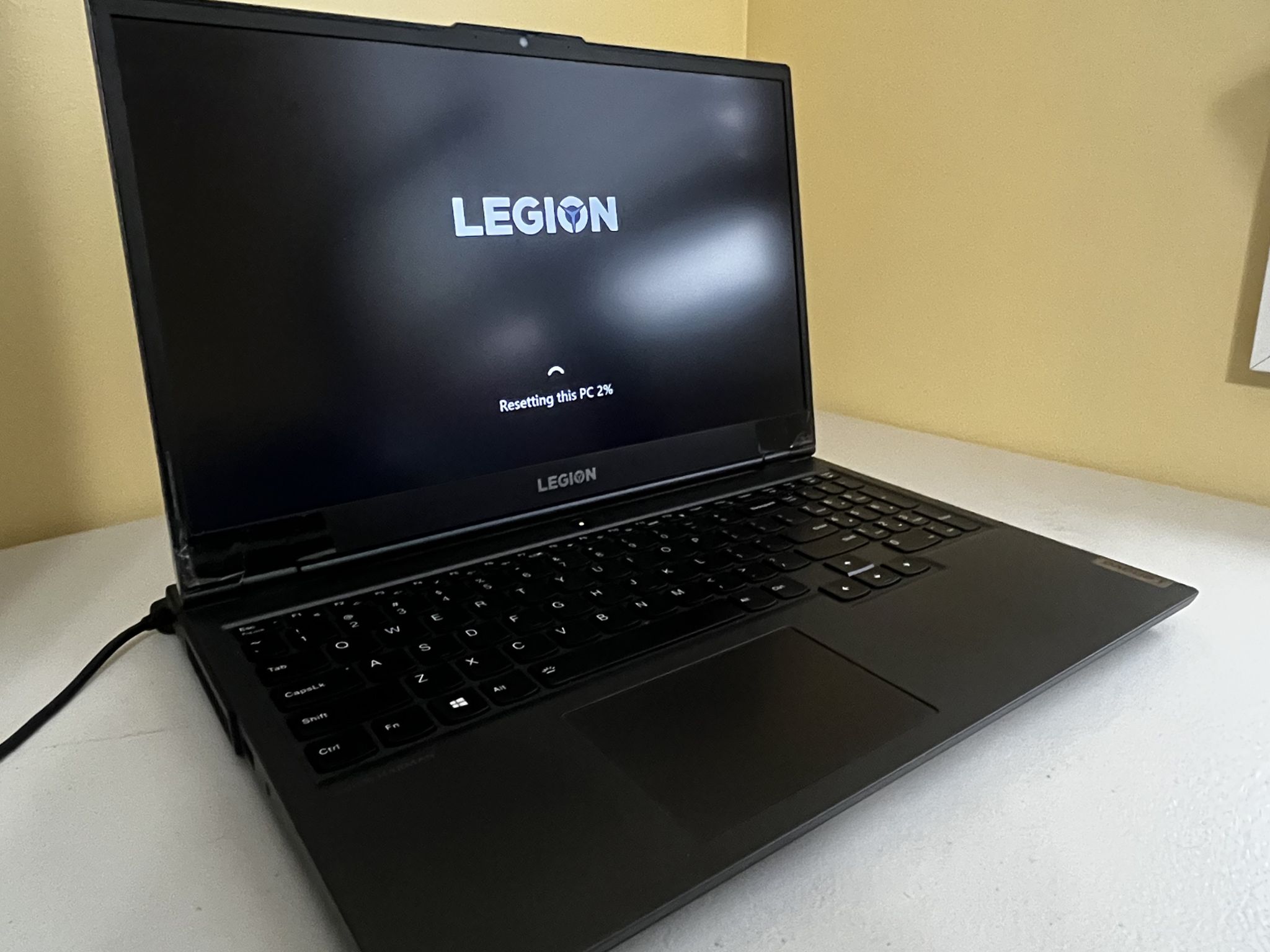 Lenovo Legion 5 - GTX 1650 // Core i5 10th Gen // 8GB DDR4 // 512GB SSD