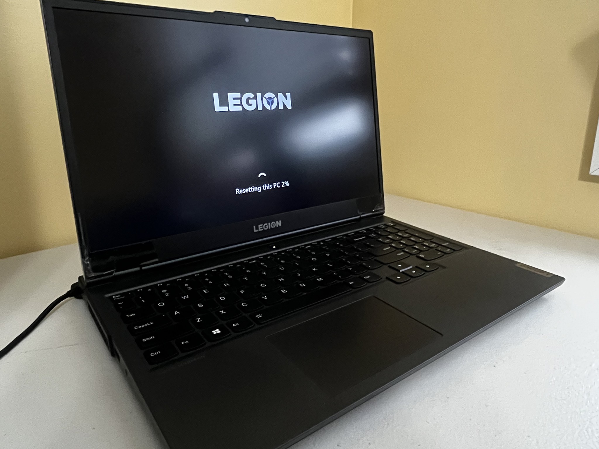 Lenovo Legion 5 - GTX 1650 // Core i5 10th Gen // 8GB DDR4 // 512GB SSD