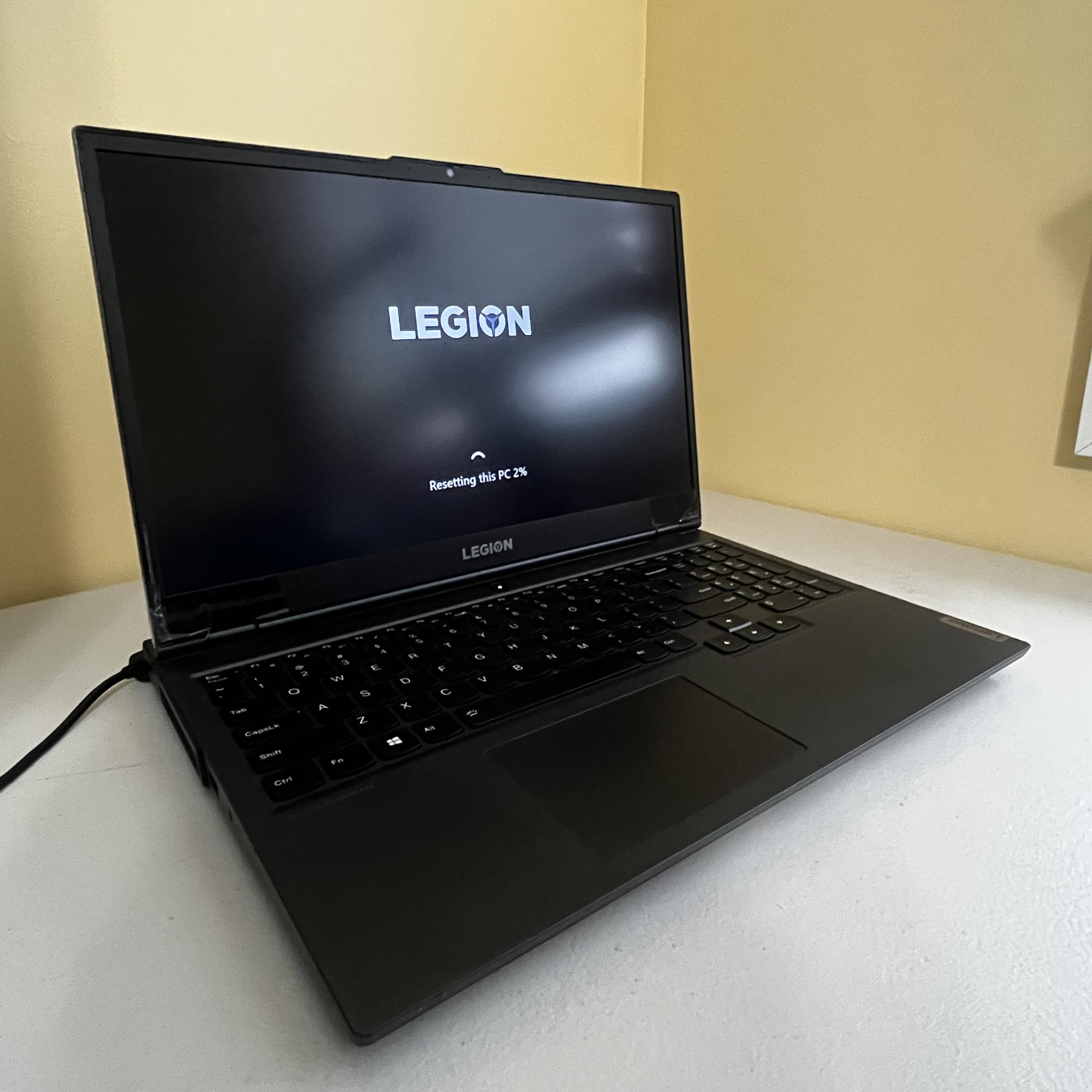 Lenovo Legion 5 - GTX 1650 // Core i5 10th Gen // 8GB DDR4 // 512GB SSD