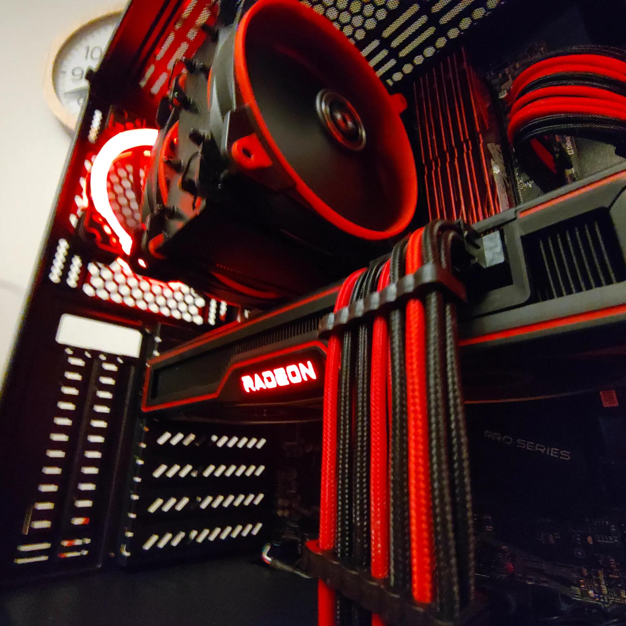 Gaming PC - Ryzen 7 5800X, RX 6700XT, 32GB RAM, 1TB NVME