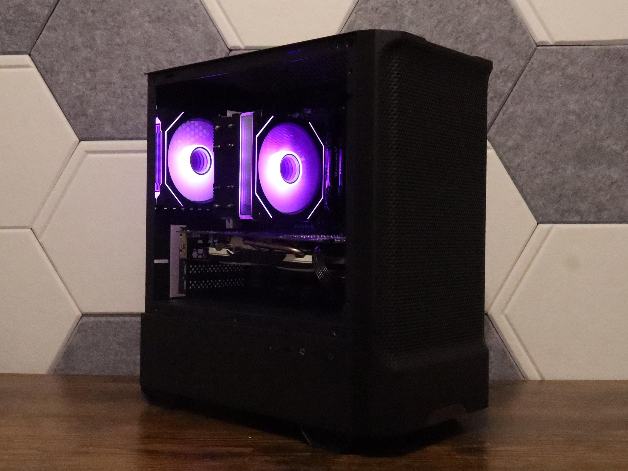 Gaming PC | RX 580 8gb | i7 7700 | 16gb DDR4 Ram | 850 gb storage | windows 11 & wifi