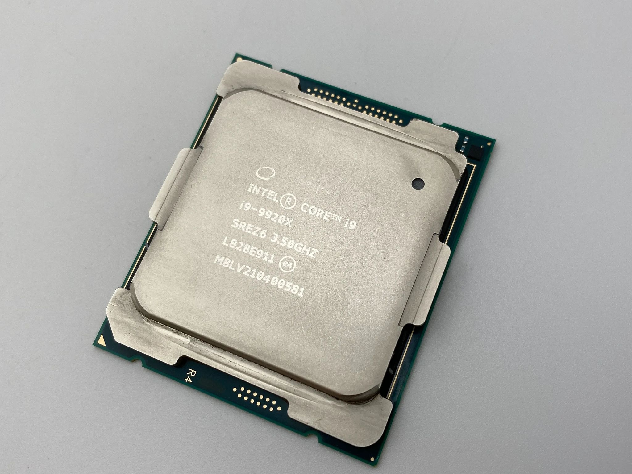 Intel Core i9-9920X SREZ6 3.50GHz CPU Processor
