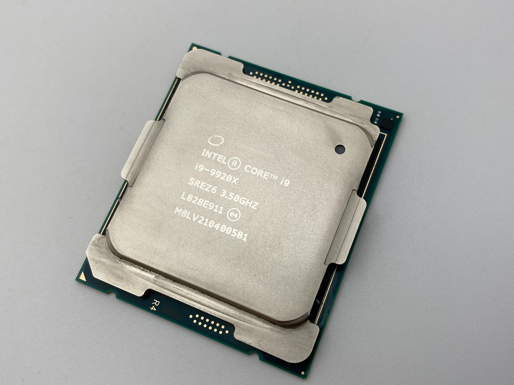 Intel Core i9-9920X SREZ6 3.50GHz CPU Processor