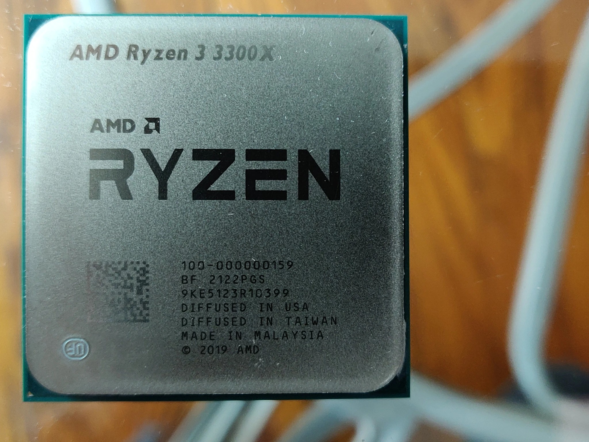 AMD Ryzen 3 3300X AM4 CPU + Heatsink