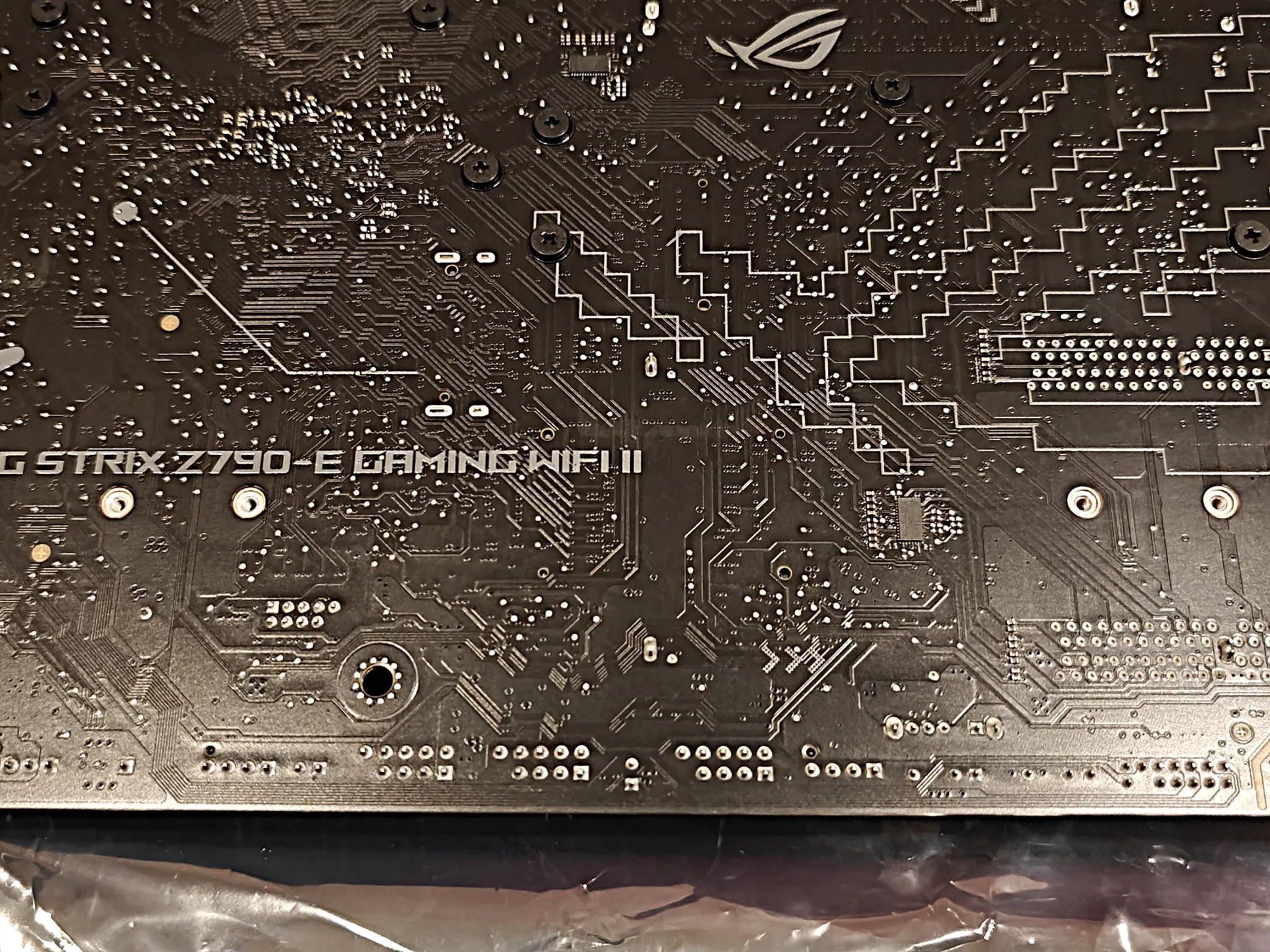 ASUS ROG Strix Z790-E Gaming WiFi II LGA 1700(Intel 14th, Intel 13th & 12th Gen)DDR5 ATX gaming