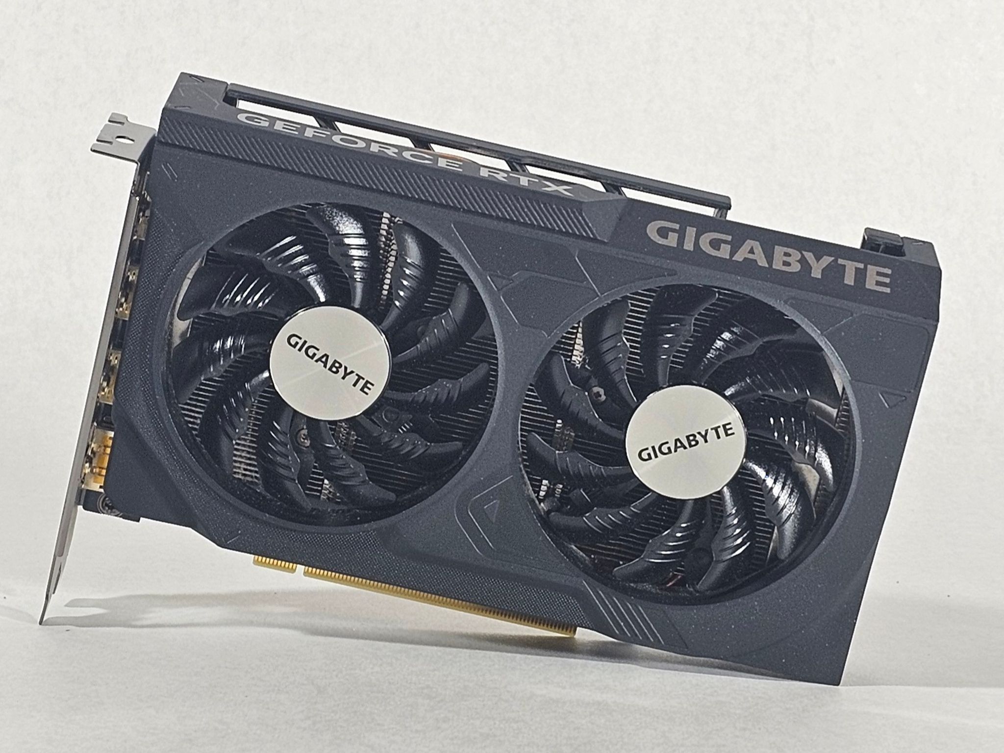 RTX 4060 Gigabyte 8GB