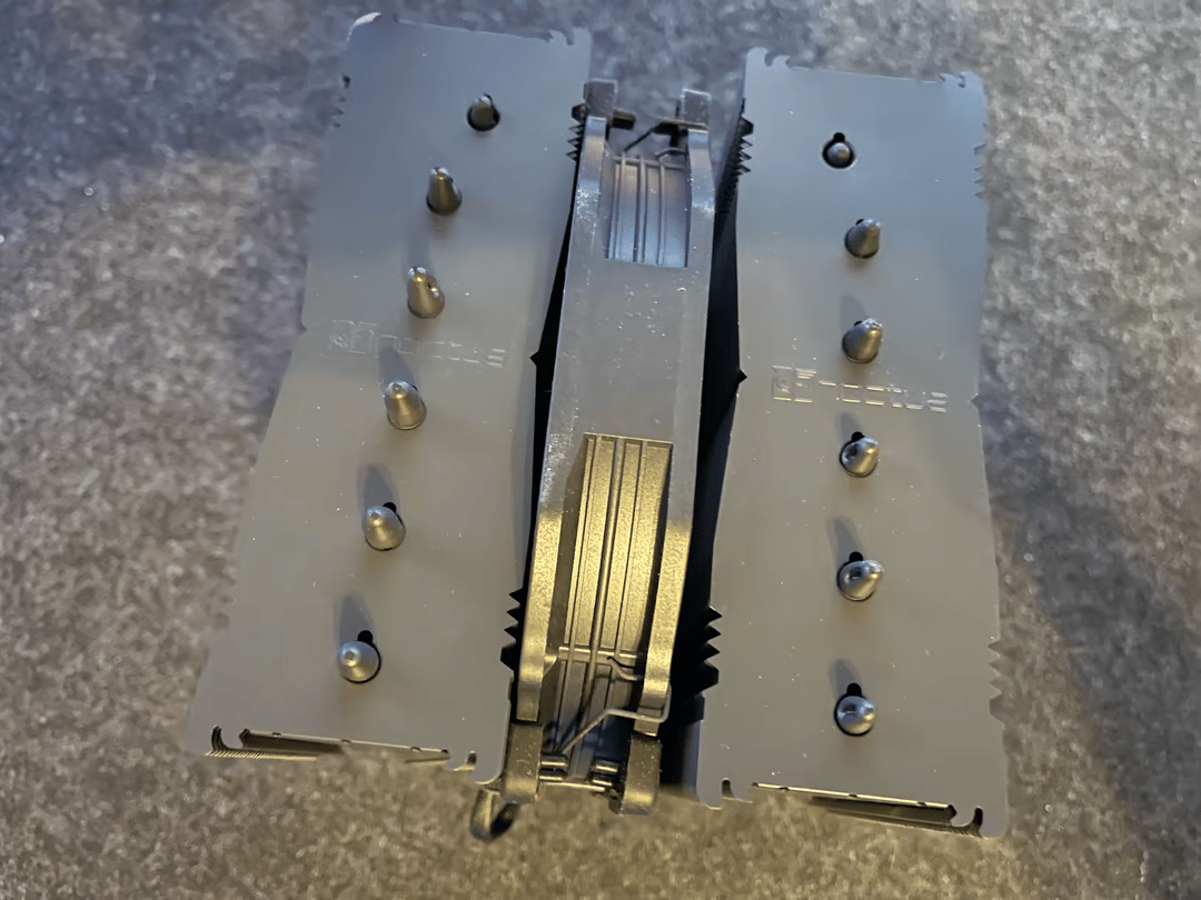 Noctua NH-D15S chromax.Black, Premium Dual-Tower CPU Cooler with NF-A15 PWM 140mm Fan