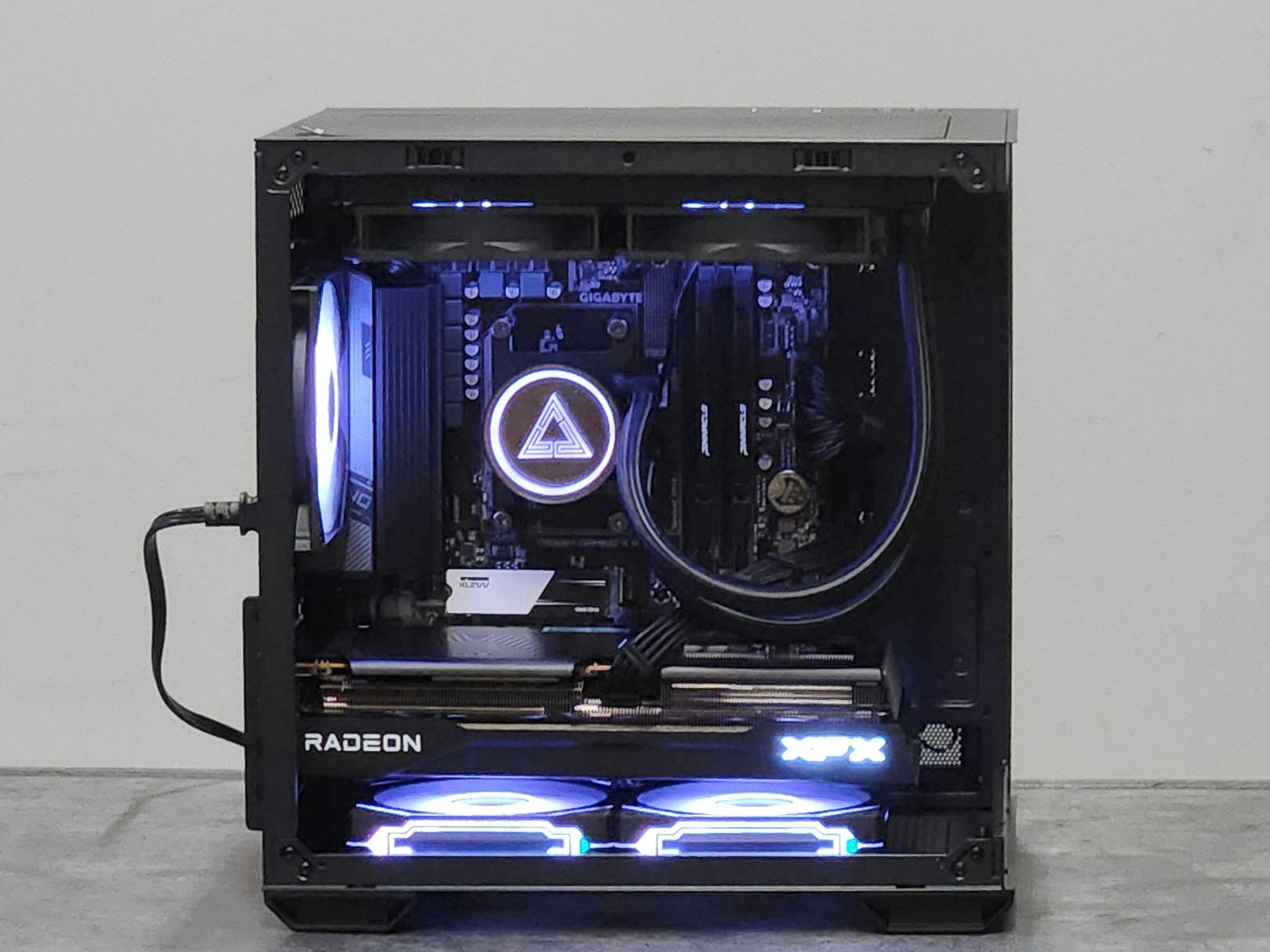 RX 9060 XT | Ryzen 7 5800XT | Gaming PC | 32GB DDR4 | 1TB | Win 11 Pro