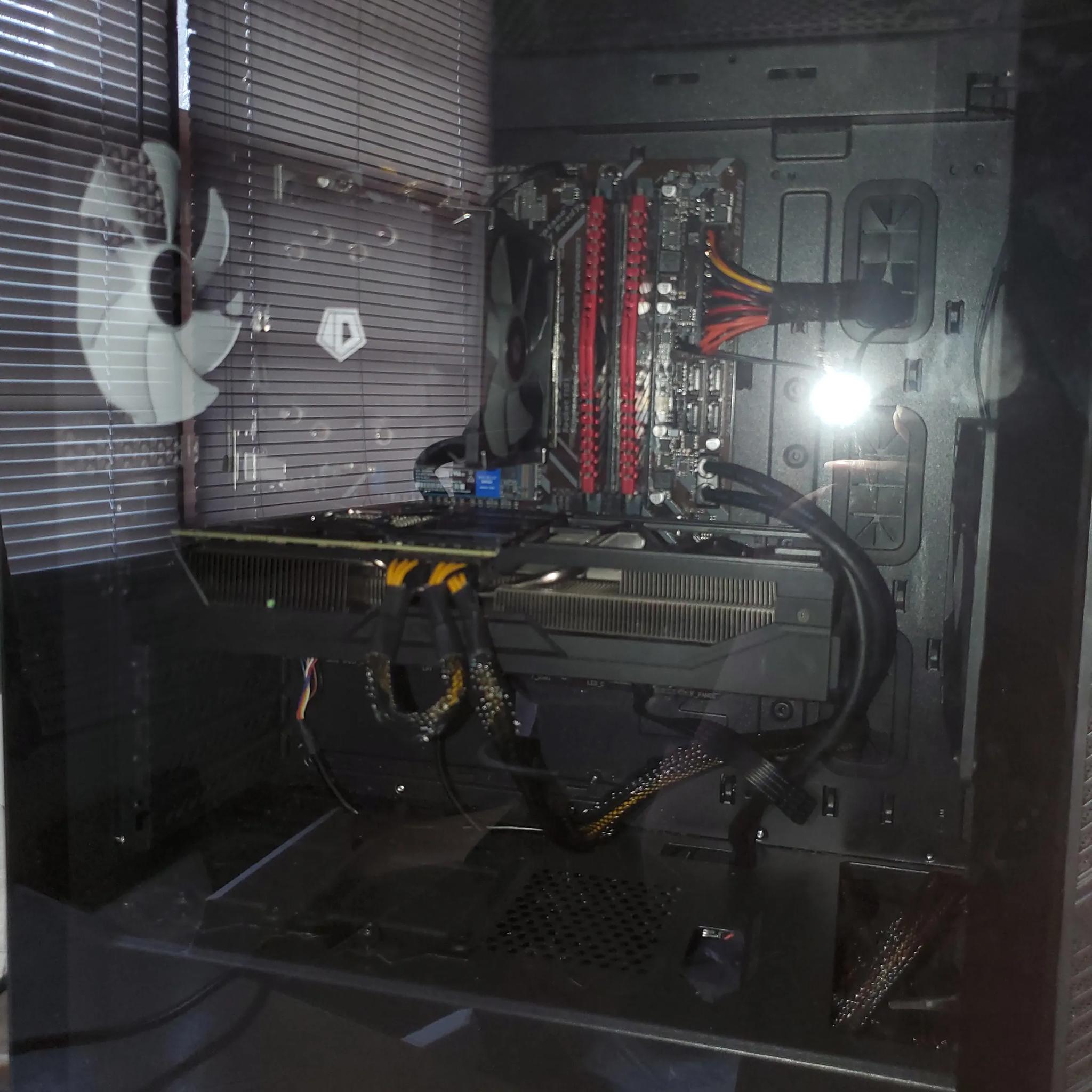 High End Gaming PC (i5-9600KF + Radeon RX Vega 56) SPECS AND BENCHMARKS IN DESCRIPTION! 