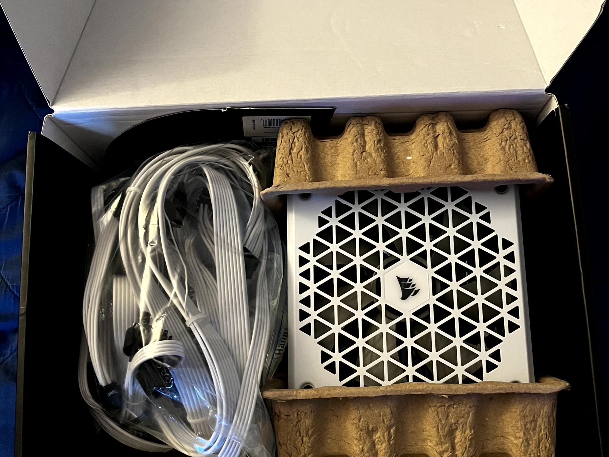 Corsair RM1000x SHIFT - White