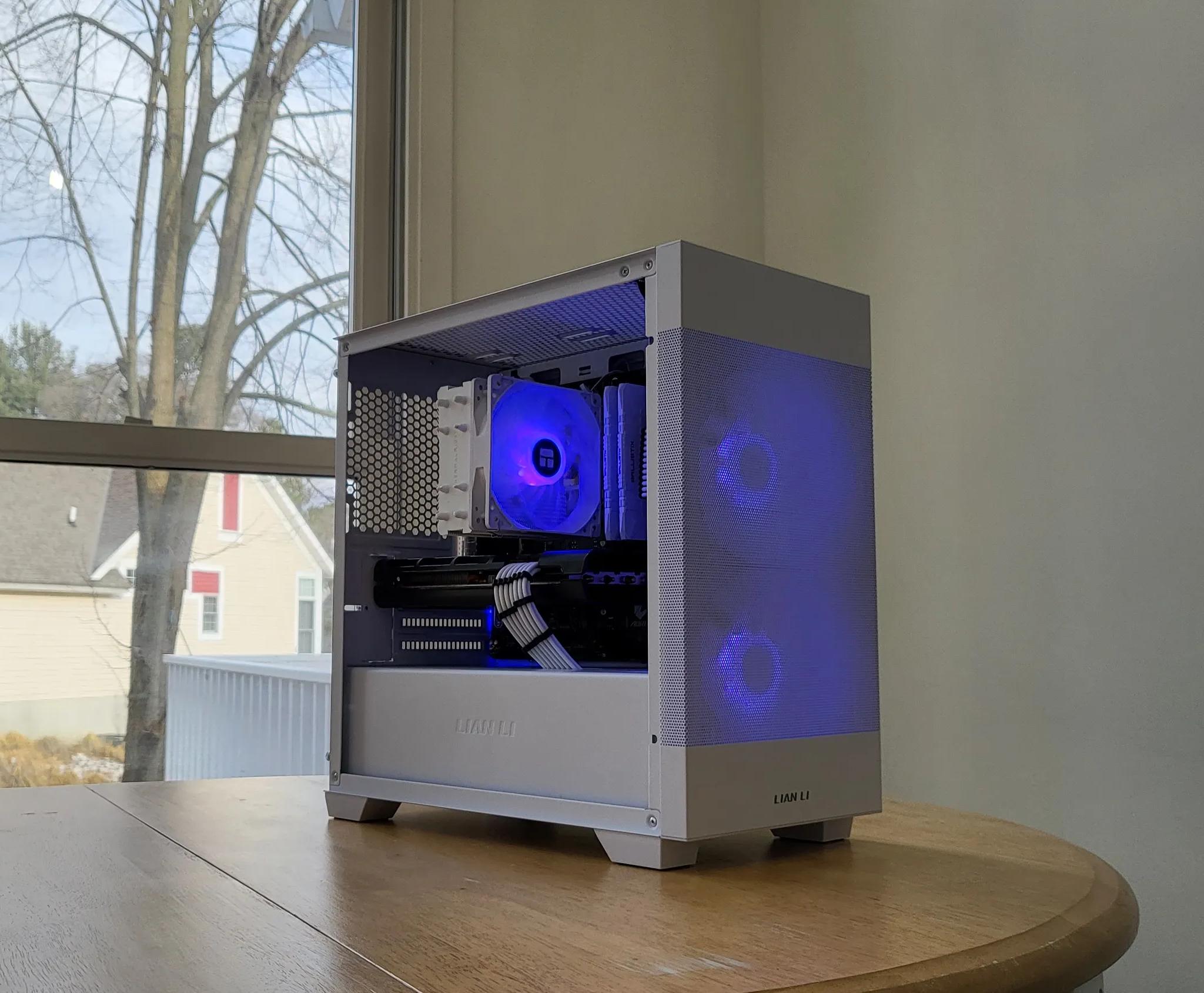 "Frosty" 1440p Gaming/Streaming PC