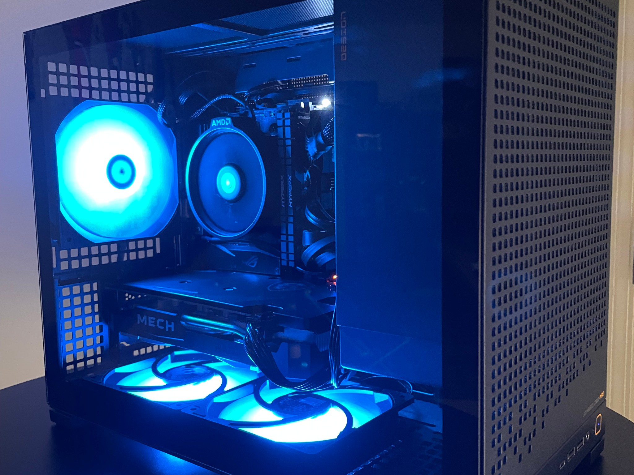 Small Form Factor Gaming PC | RX 6600XT + Ryzen 5 5500 | 16GB RAM | ~1TB SSD