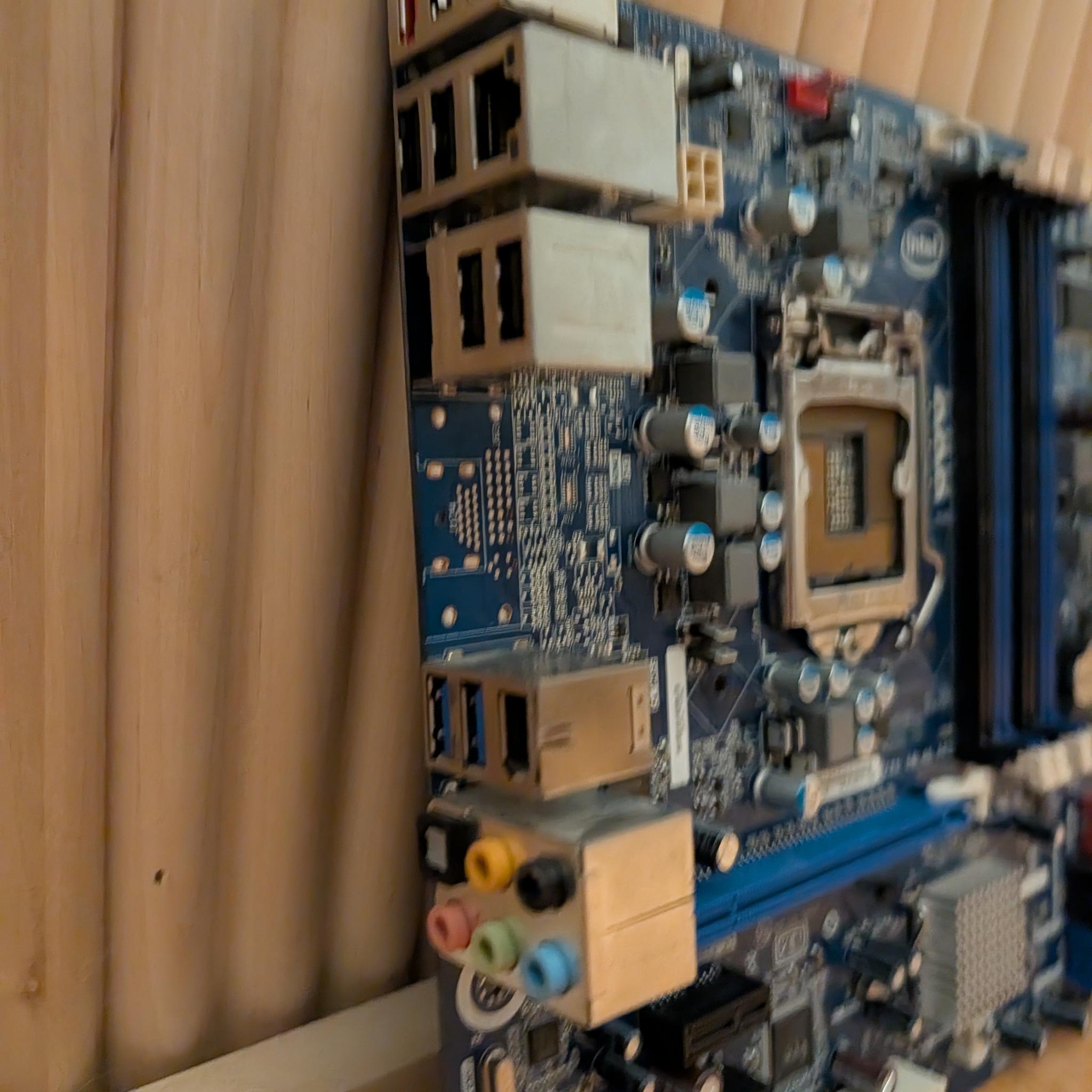 Intel LGA 1155 Motherboard w/ IO Shield