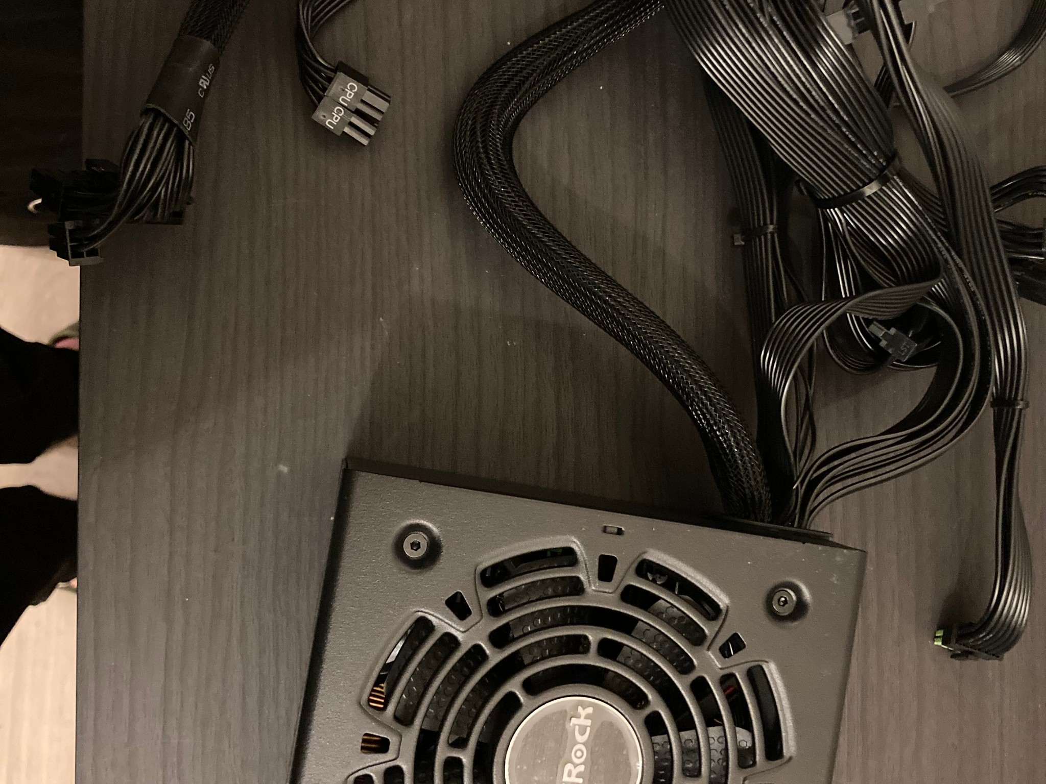 ASRock Challenger CL-850G 80+ Gold Power Supply