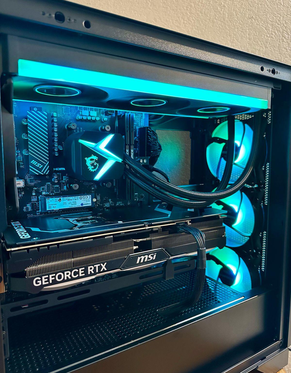 RTX 4080 S + R9 7900X
