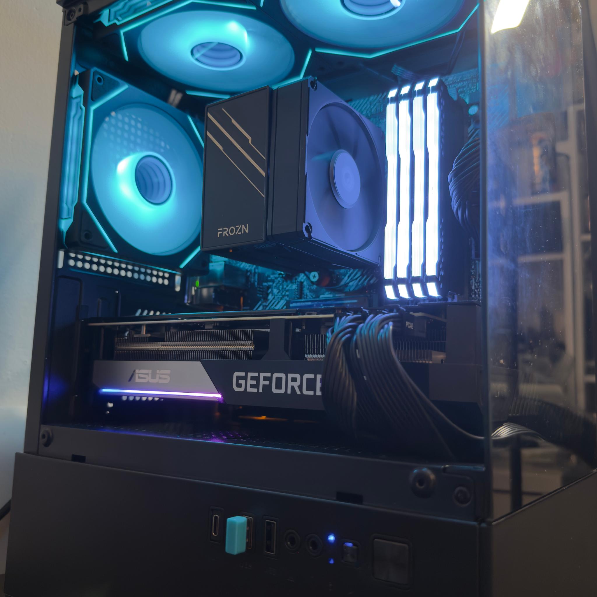 Smooth 1440p / High-FPS Beast | Ryzen 5800X3D + RTX 3070 | 32 GB RAM | 1TB SSD