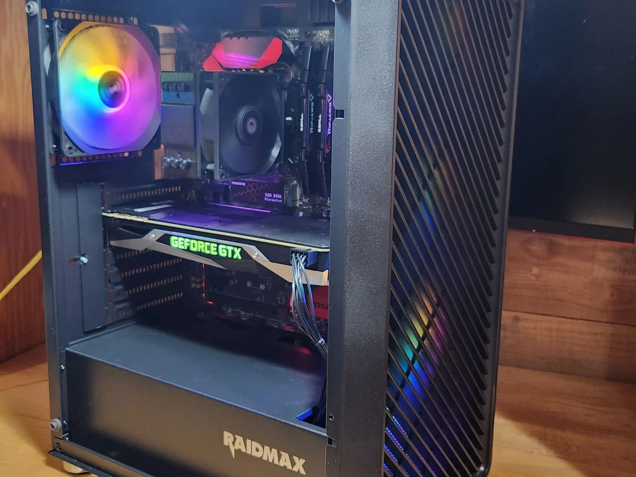 BUDGET GAMING PC GTX 1080, i7 6700, 512GB m.2, 16gb RAM